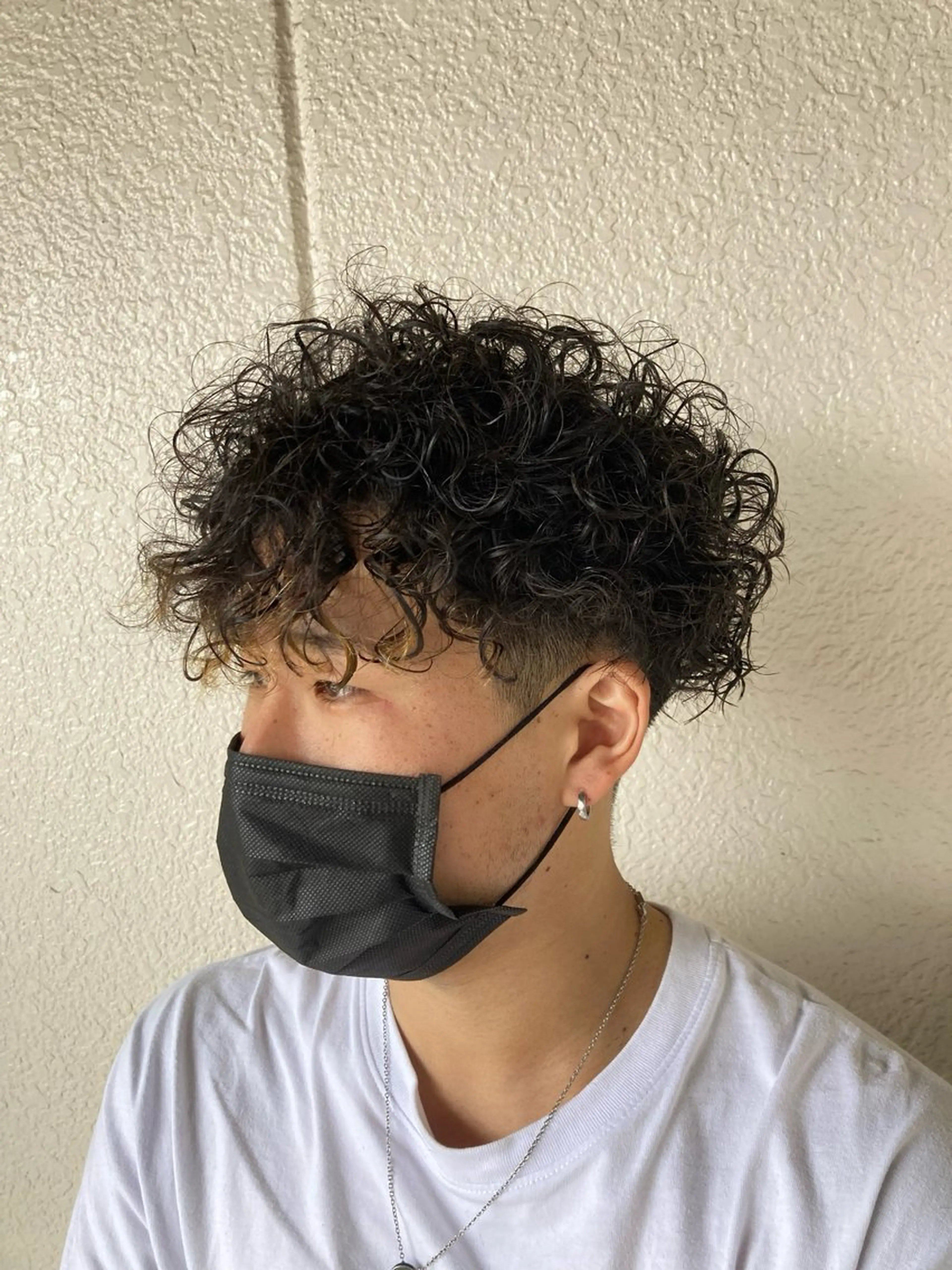 パーマ メンズ 加納 孝也のヘアスタイル