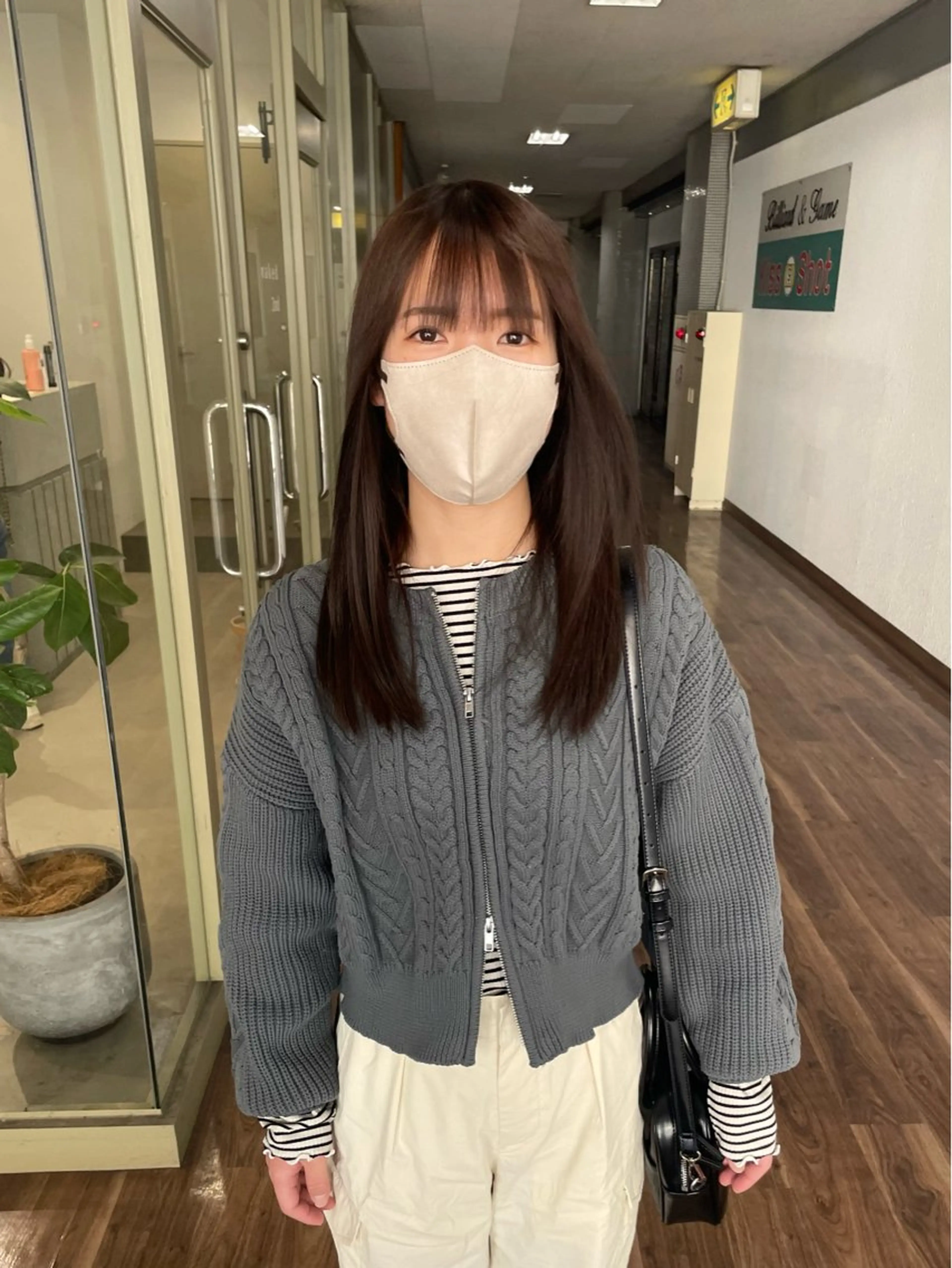 ロング カラー カットパーマモデル 山中 遥のヘアスタイル