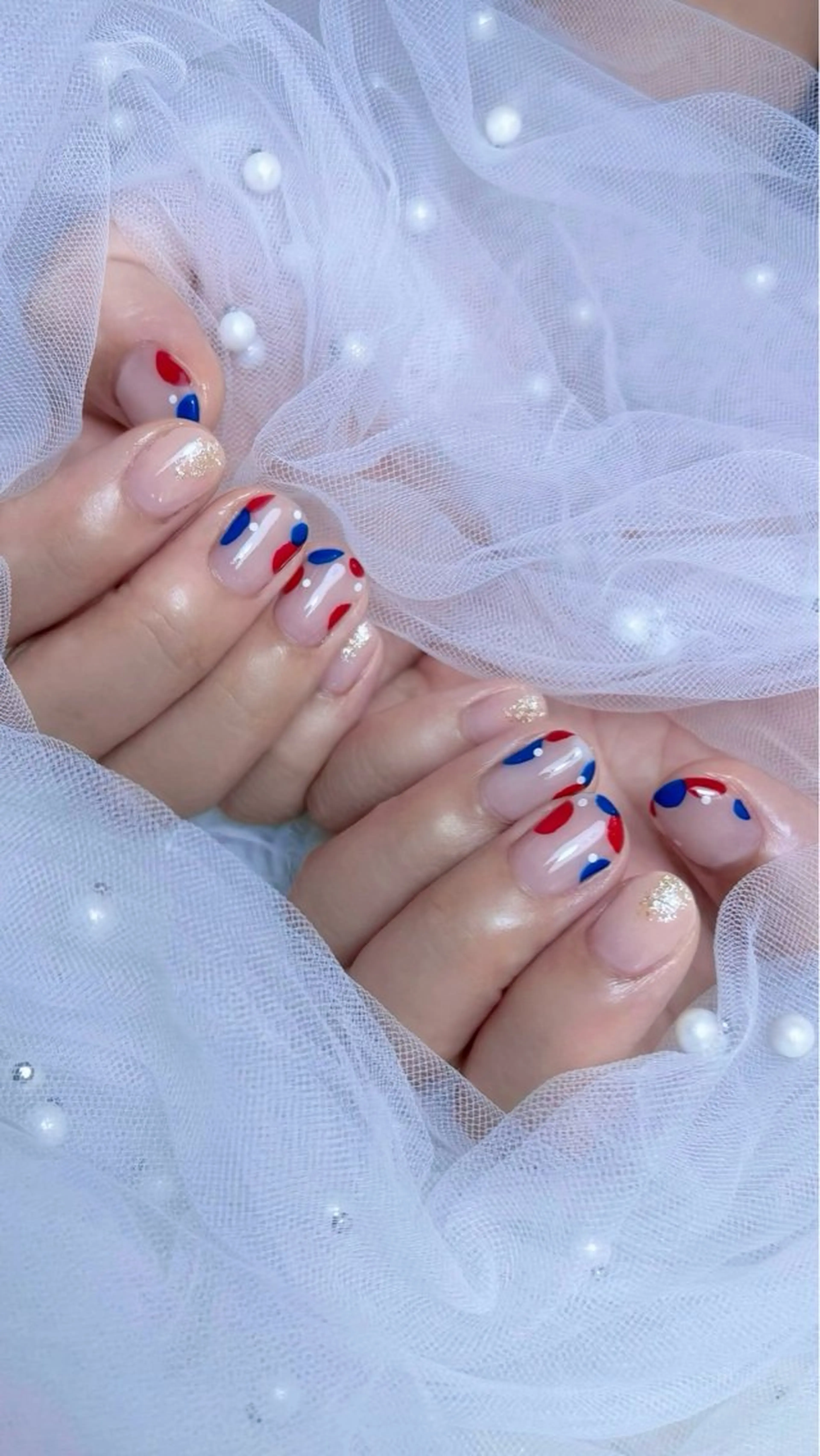 ネイル アートネイル ハンドネイル 𝑬𝑹𝑰𝑲𝑨 𓂃🎀𓈒𓏸のネイルデザイン