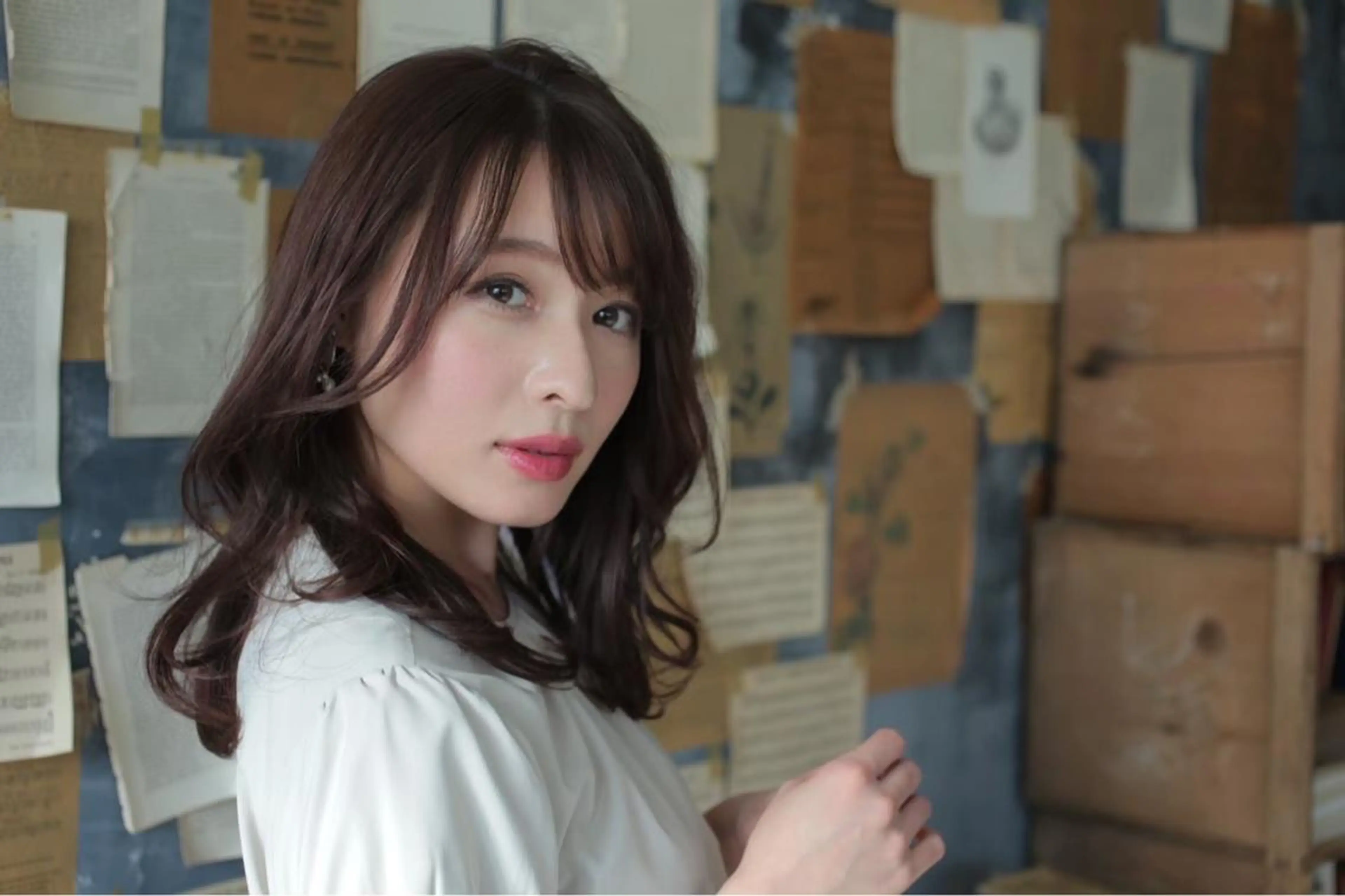 セミロング カラー カット ヘアカラー トリートメント ヘッドスパ 貴方に似合うを見つけ ます🌱市川リョウカのヘアスタイル