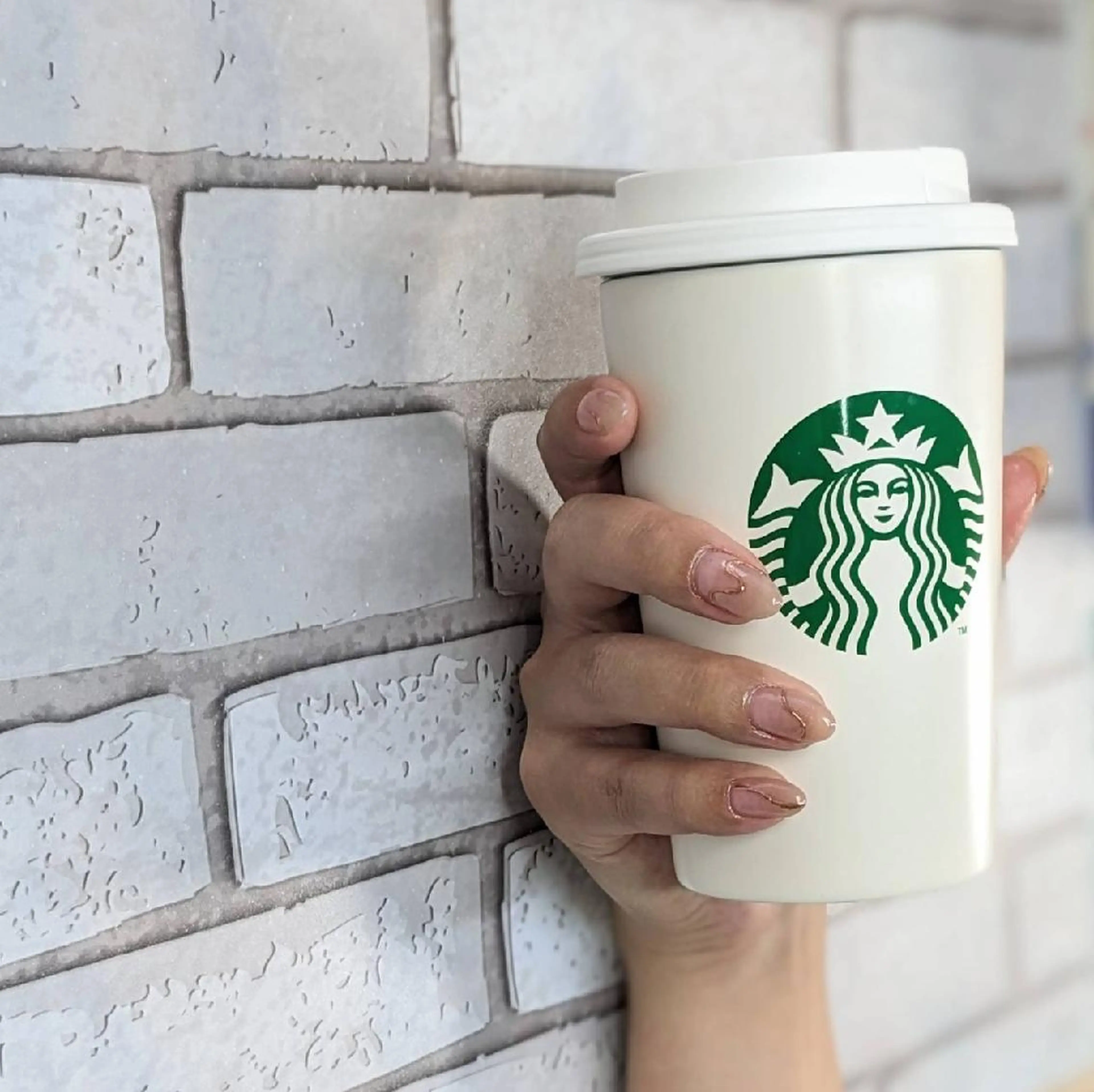 ネイル ミラーネイル ハンドネイル ネイルサロンベルティ .keikoのネイルデザイン