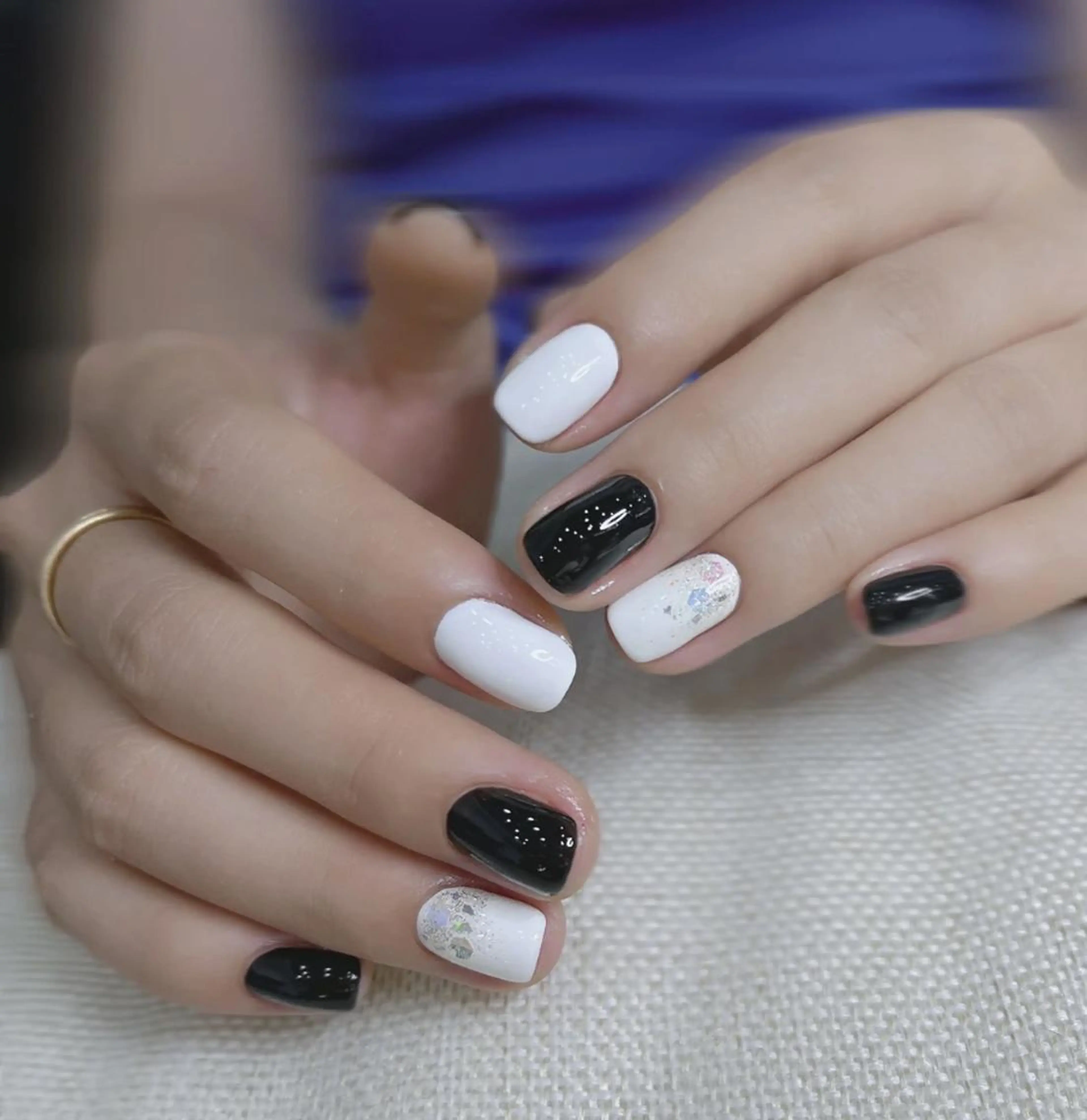 ネイル シンプルネイル Queens ひなのネイルデザイン