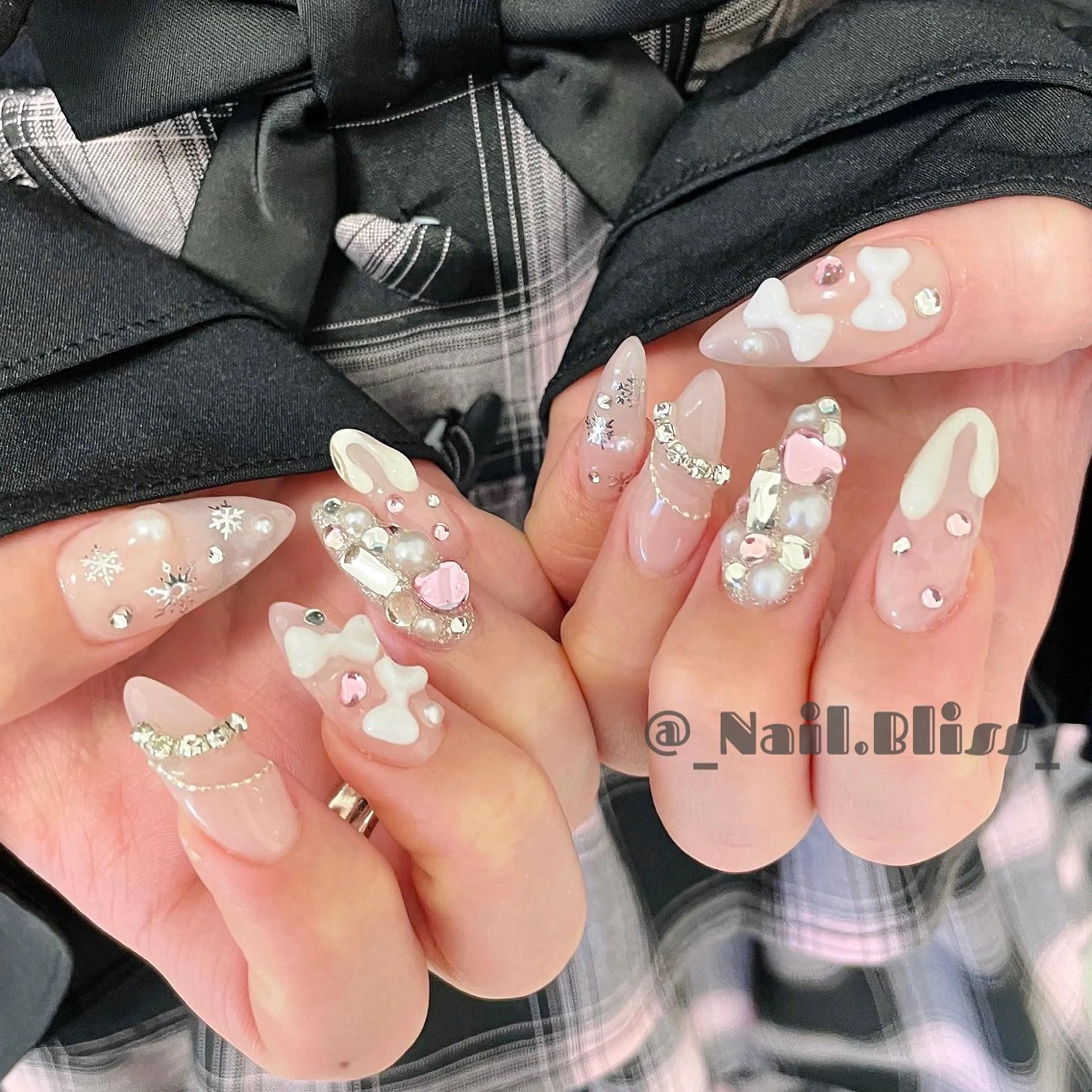 ネイル ガーリー 持ち込み リボン ハンドネイル NAIL BLISSのネイルデザイン