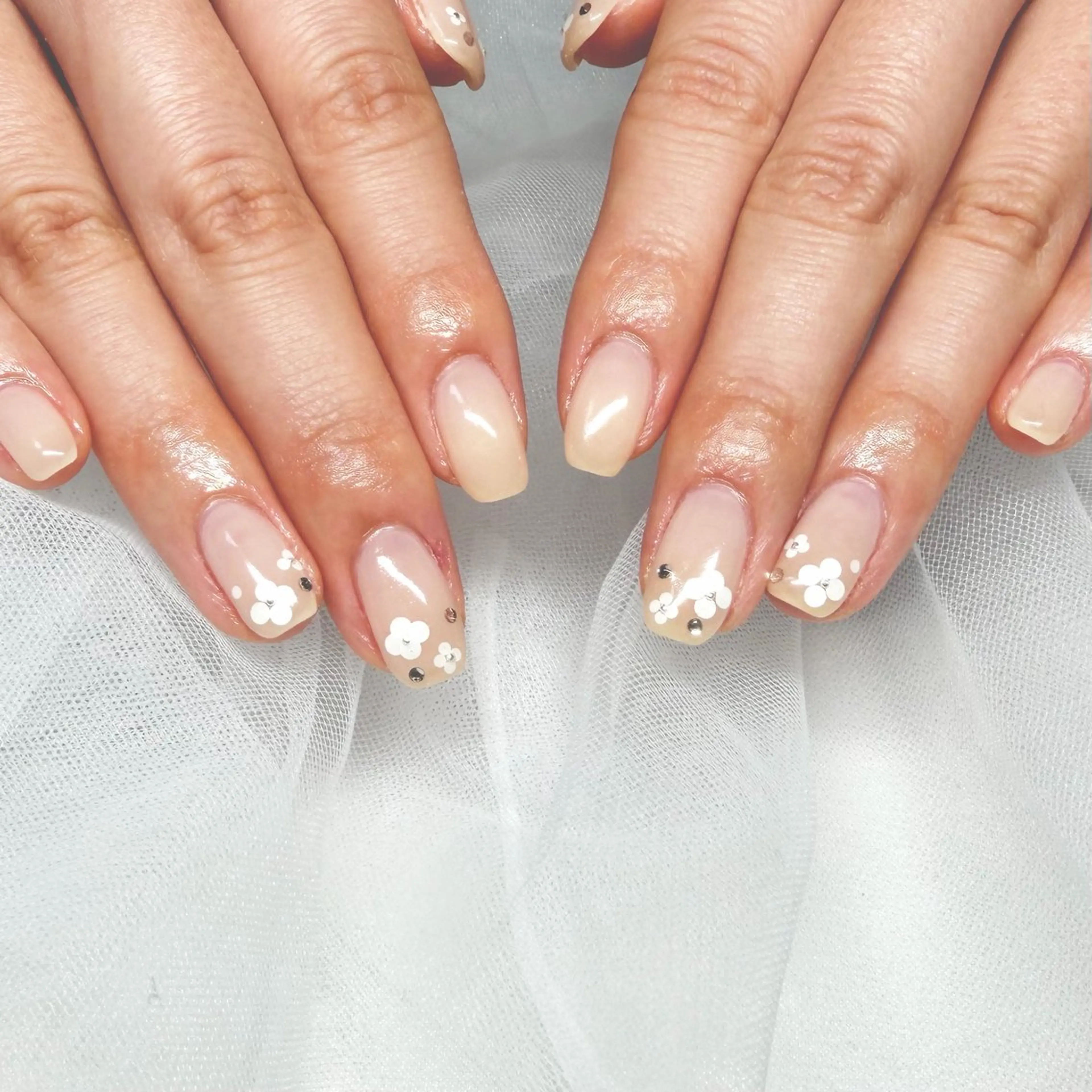 ネイル 長さ出し フラッシュネイル ジェルネイル マグネットネイル 持ち込み ハンドネイル 🌷Gemini nami🌷のネイルデザイン