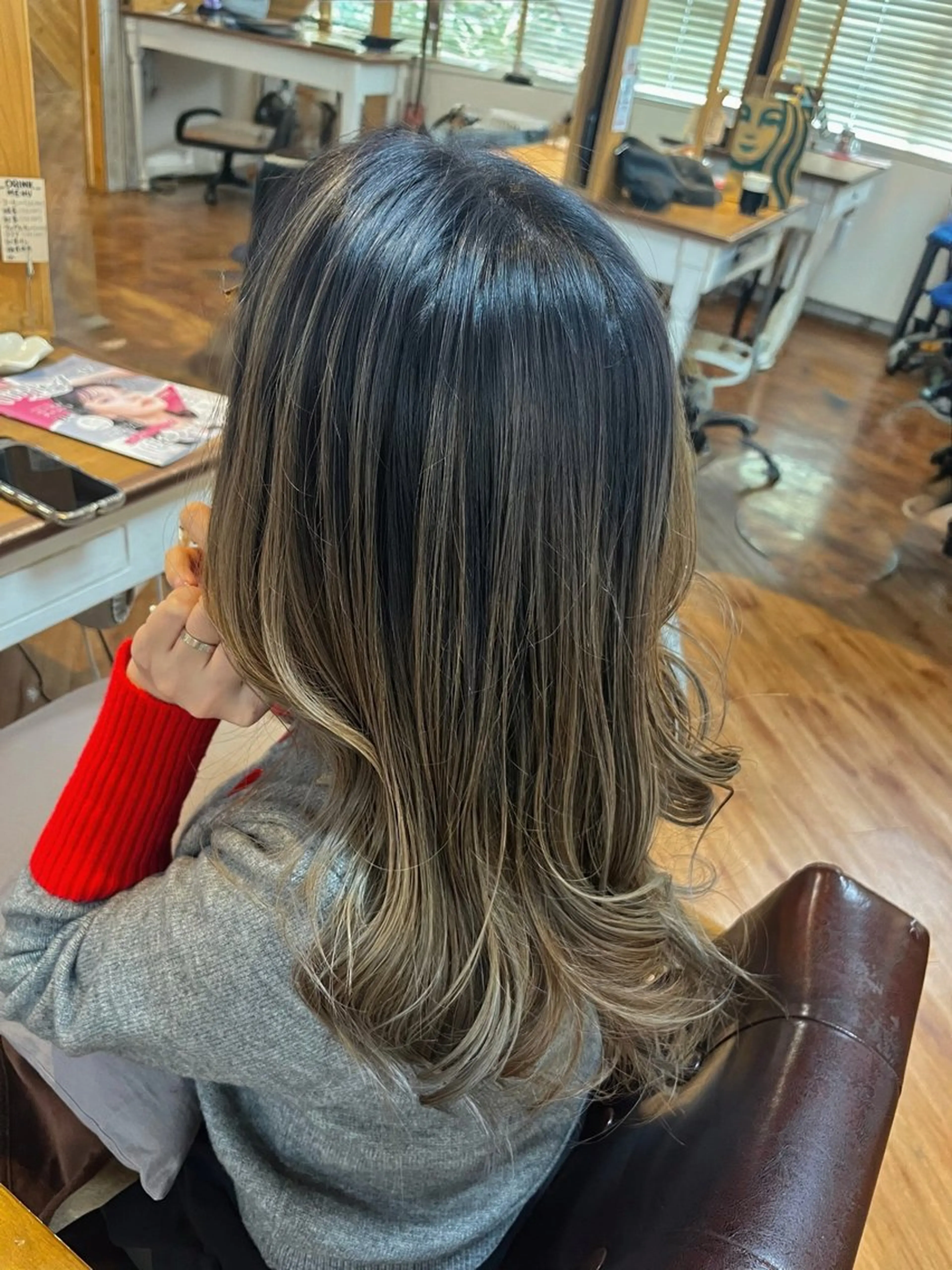 カラー バレイヤージュ モモ/心斎橋/メンズ カット/似合わせのヘアスタイル