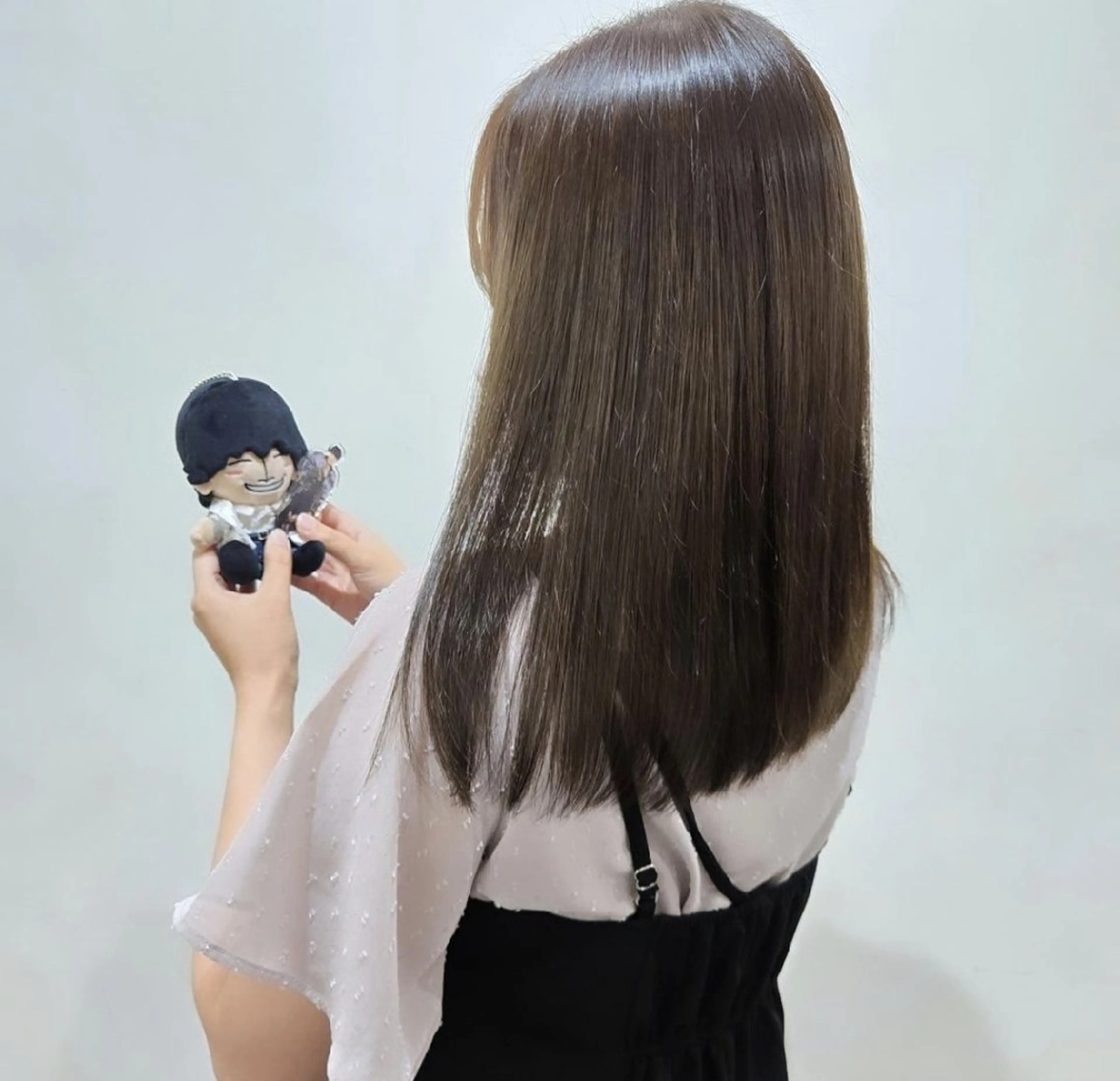 ミディアム 縮毛矯正 トリートメント ️🩵美髪矯正 みおのヘアスタイル