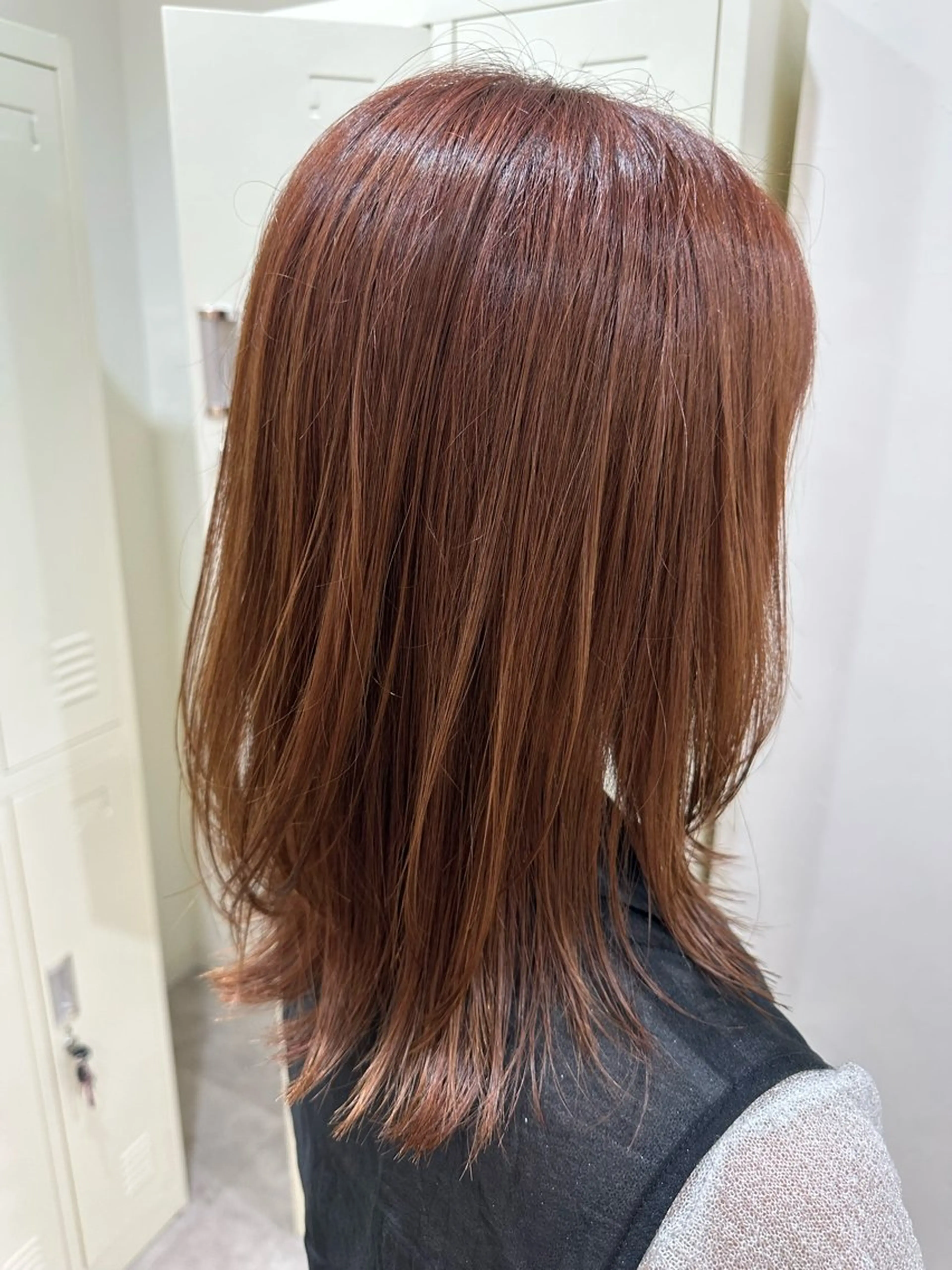 ミディアム カット 縮毛矯正 🫧MANA レイヤーカット🌙のヘアスタイル