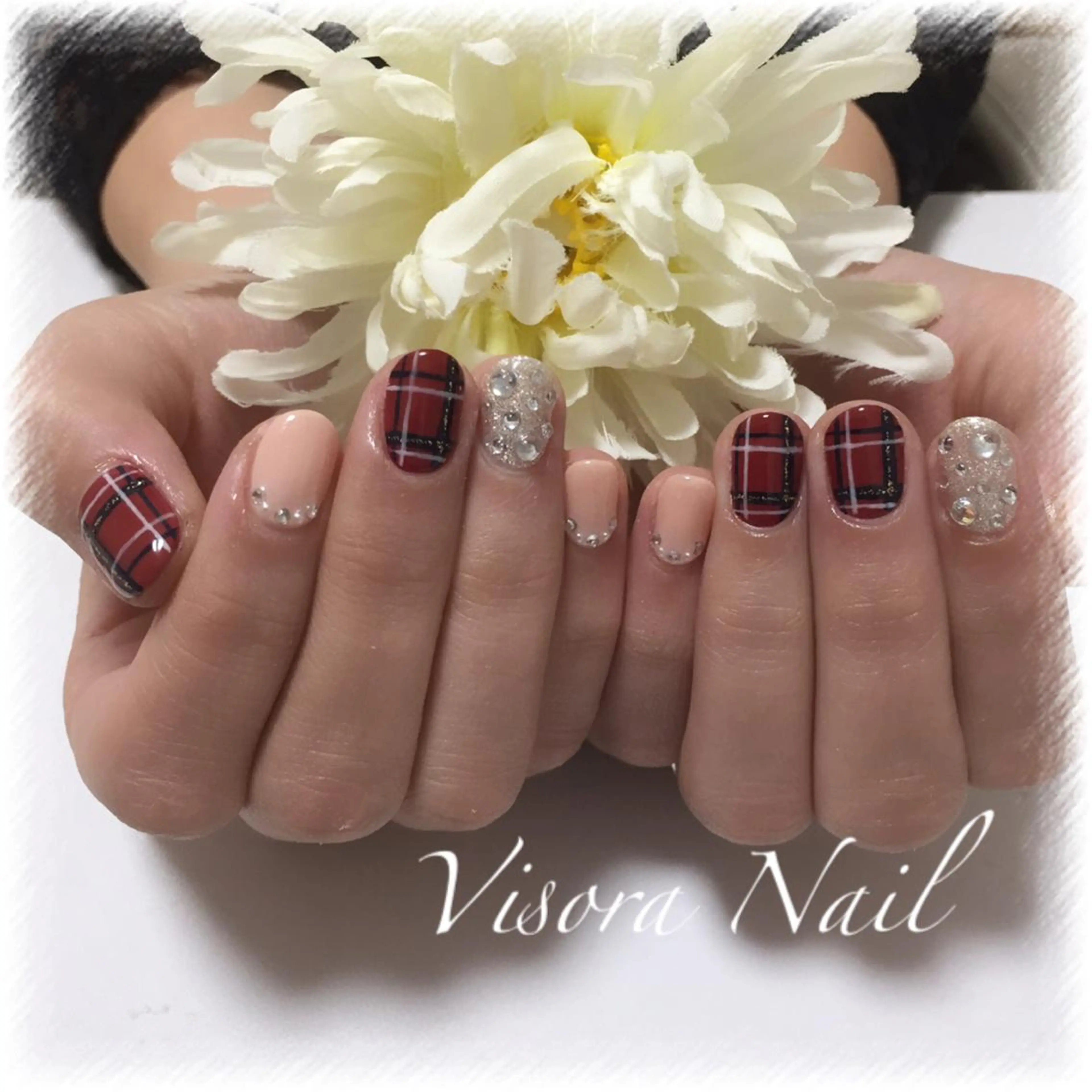 ネイル 美SORA ～ｳﾞｨｿﾗ～のネイルデザイン