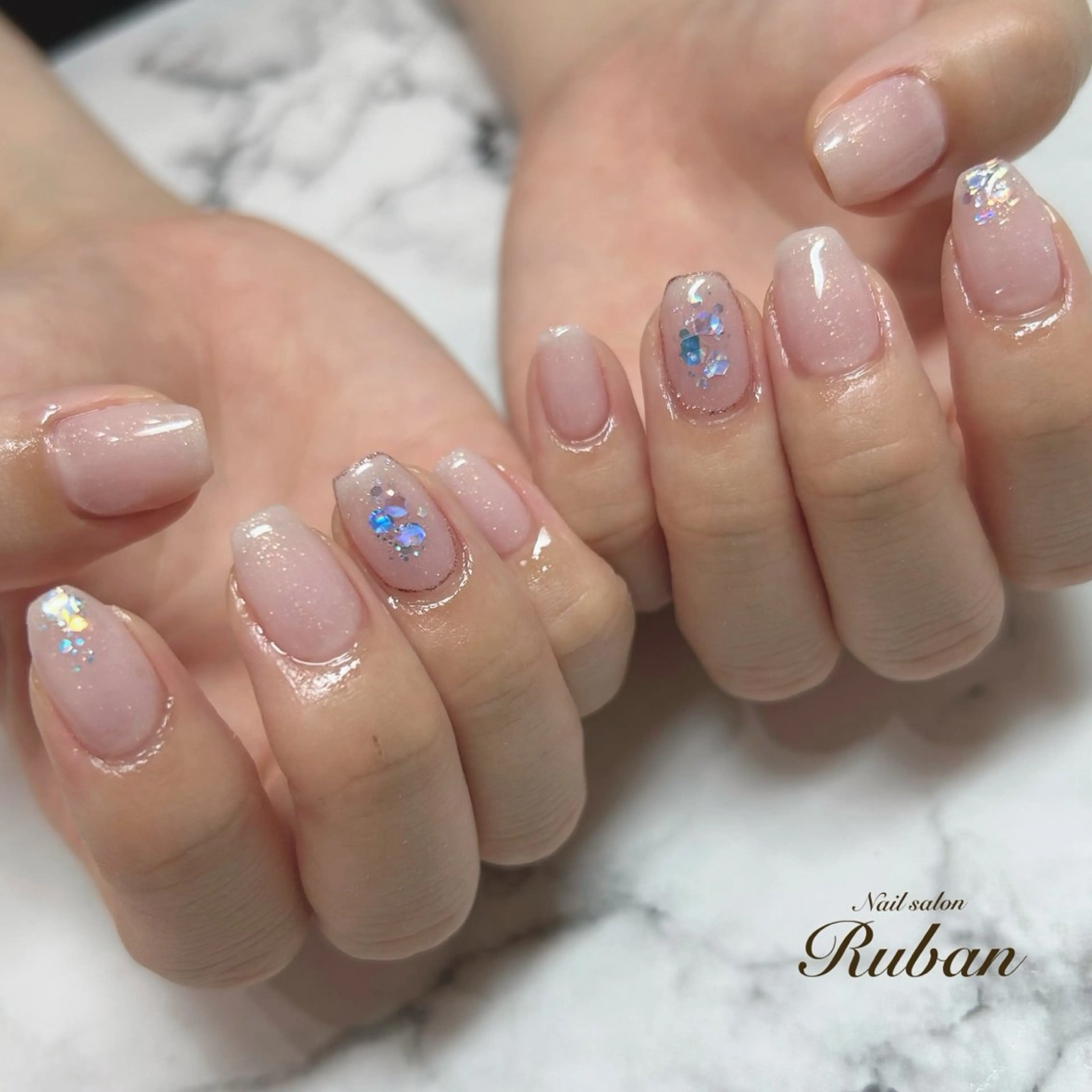 ネイル ホログラムネイル シンプルネイル Nail salon Rubanのネイルデザイン