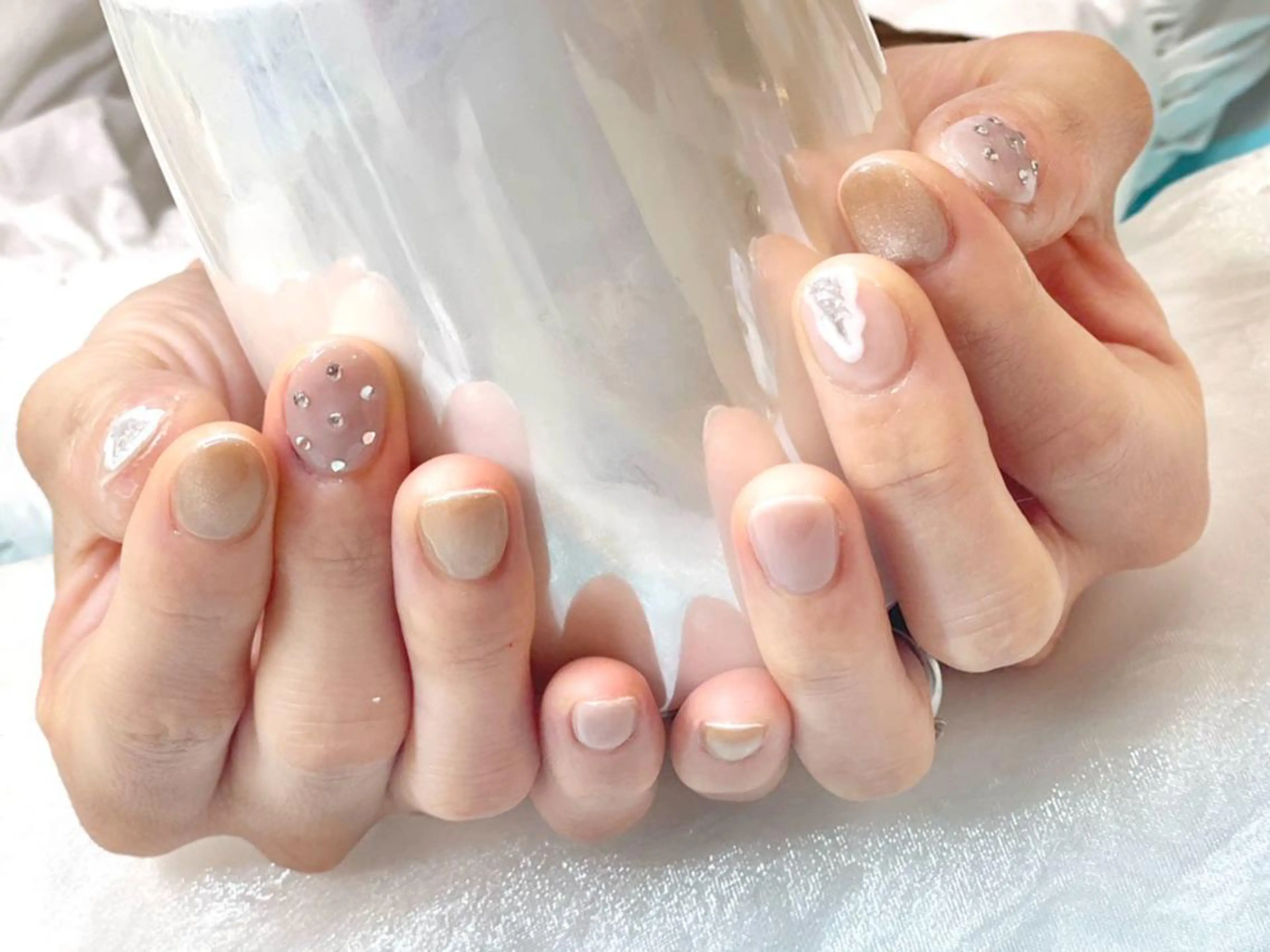 ネイル ハンドネイル チョウ シイのネイルデザイン