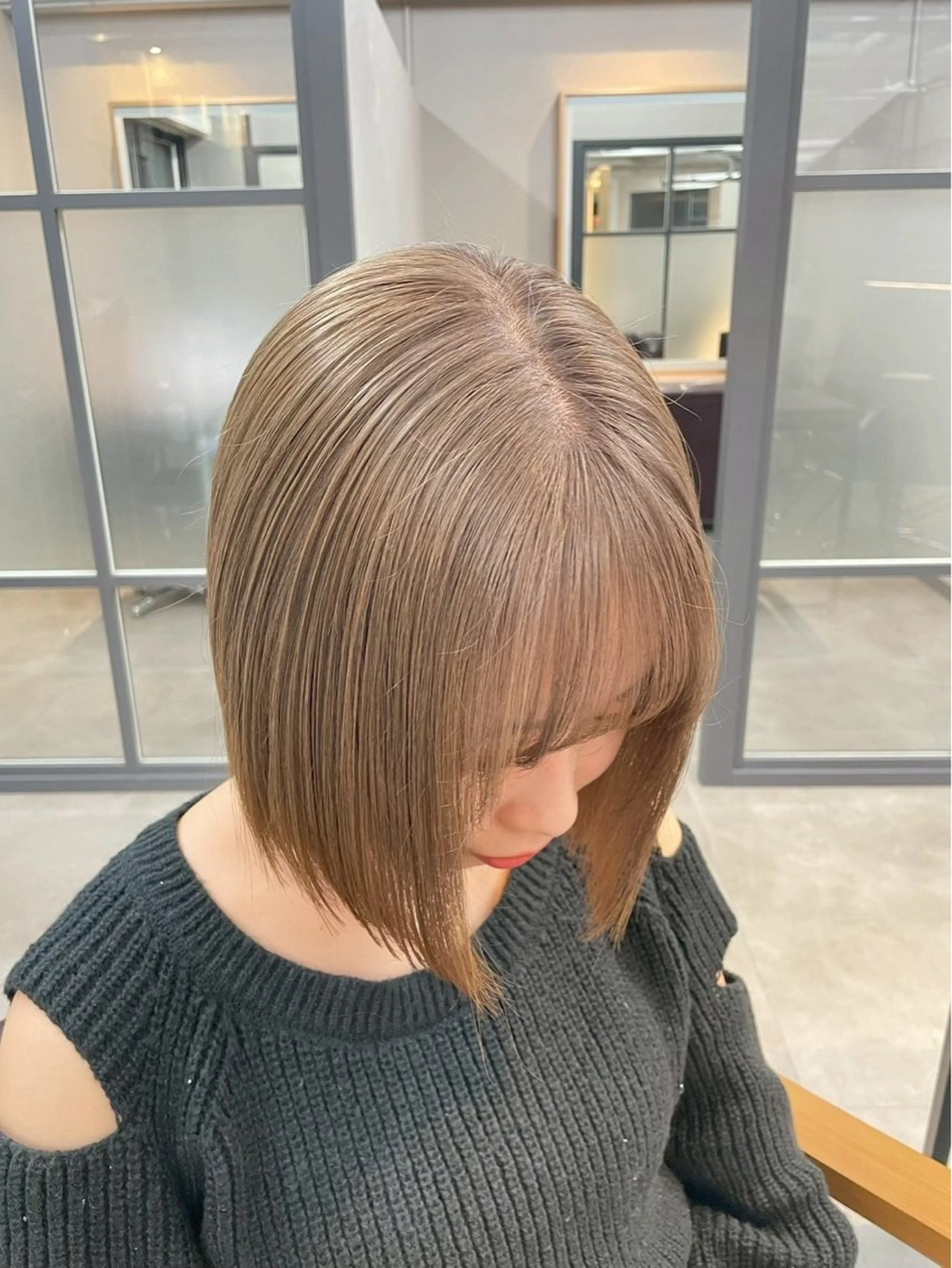 カラー 🐺ིྀ顔周レイヤー /髪質改善🩵aoiのヘアスタイル