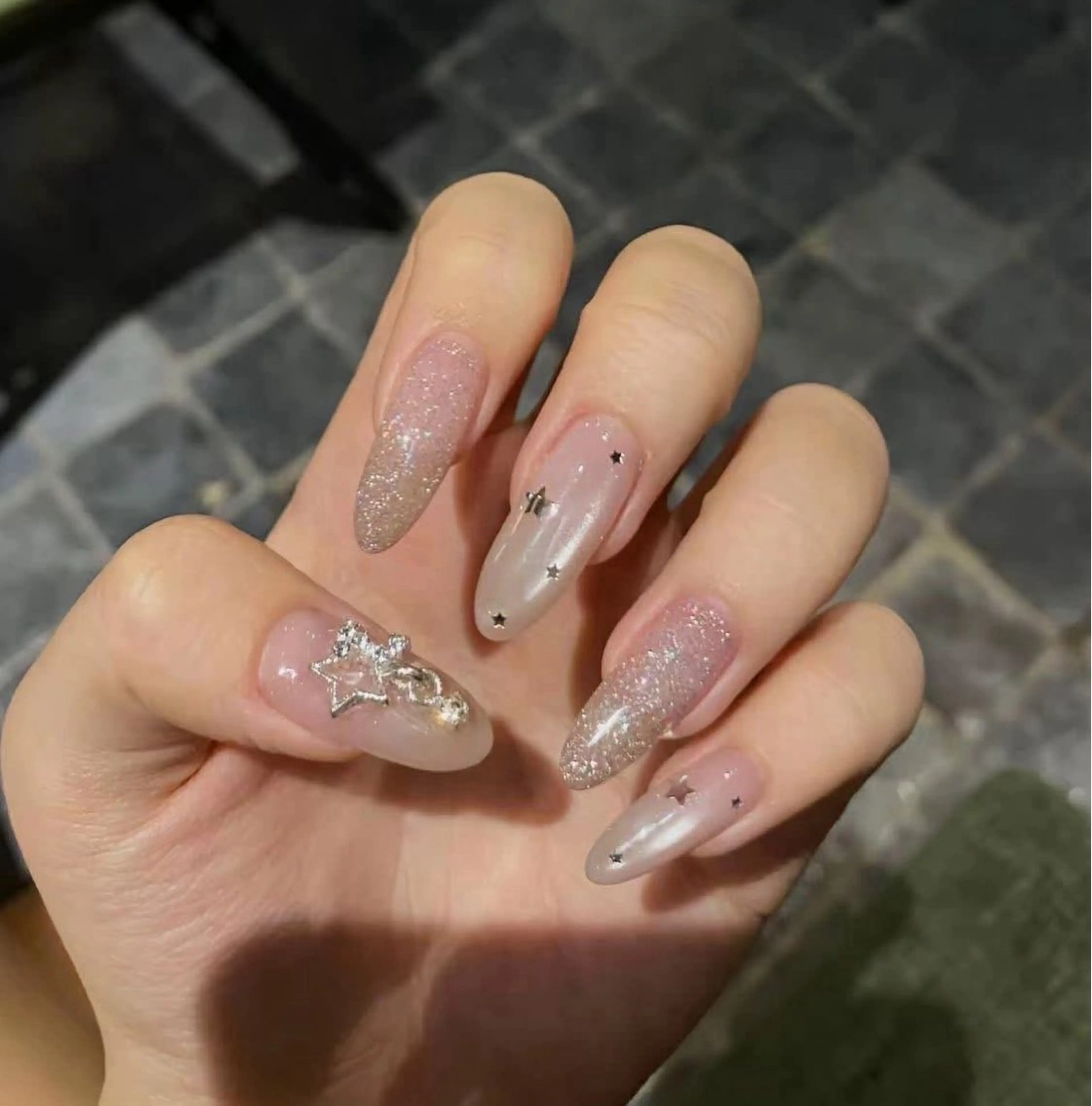 ネイル ハンドネイル T. Leeのネイルデザイン