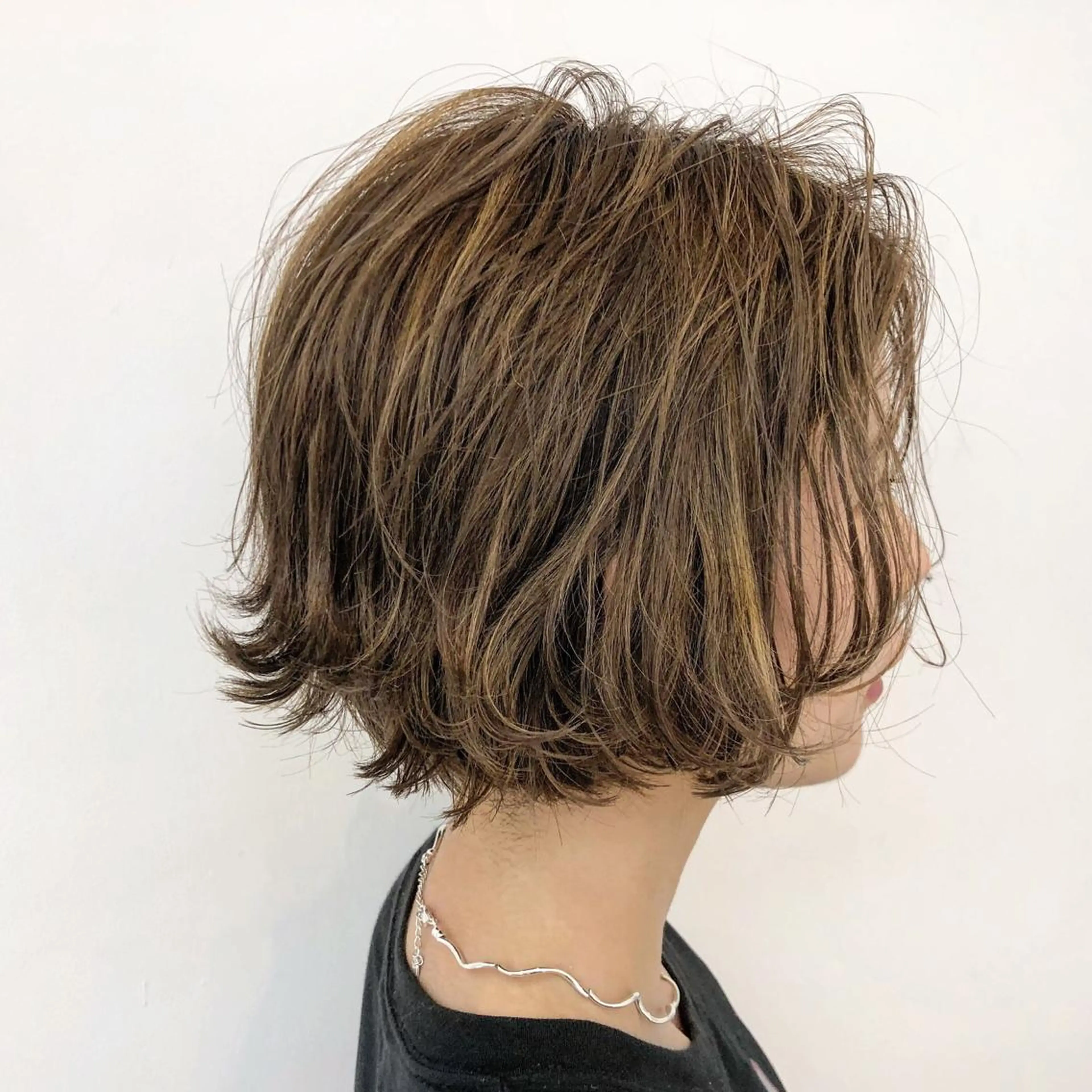 ショート カラー 三鷹で1番ショート ボブをカットする新谷のヘアスタイル