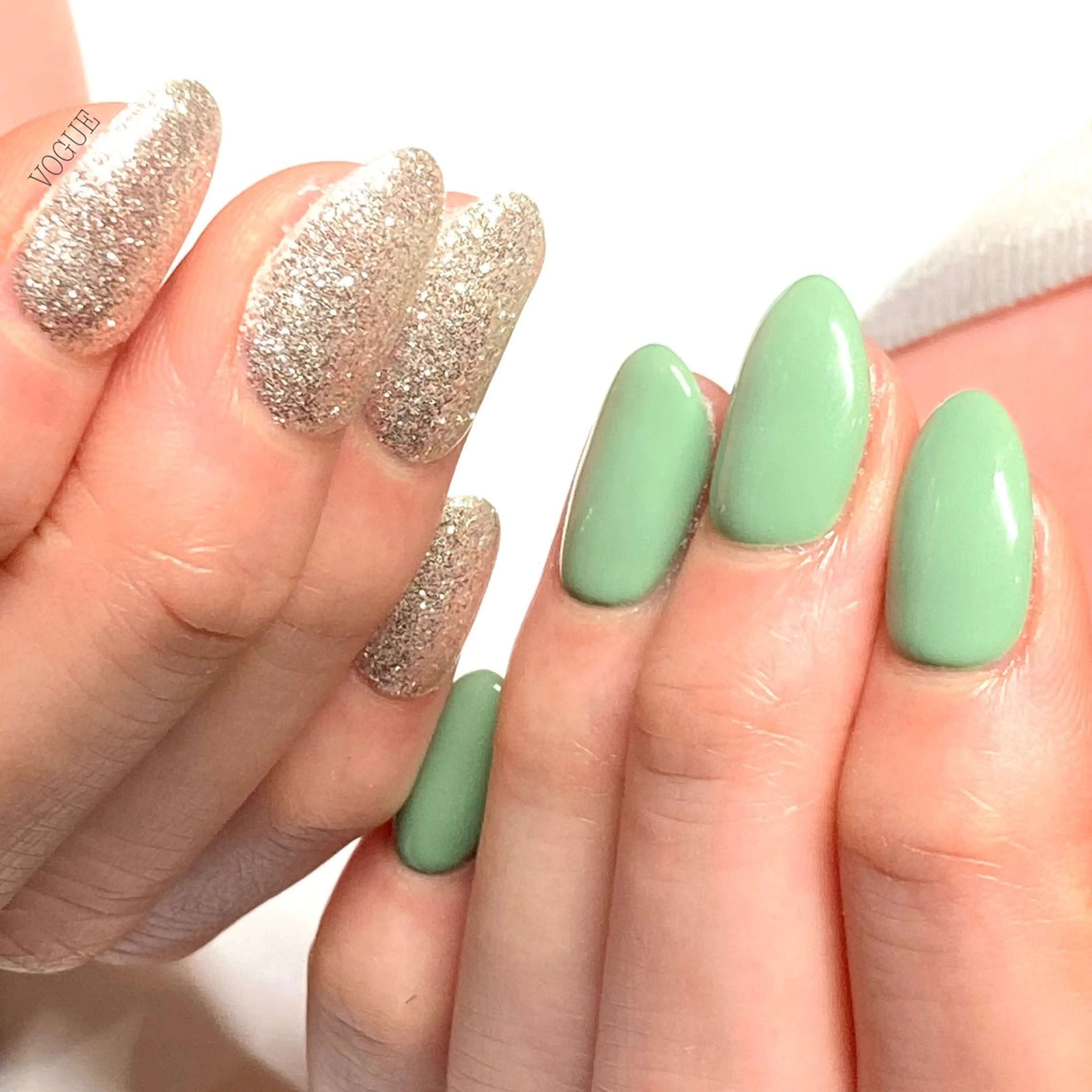 ネイル ハンドネイル VOGUE ×SWANのネイルデザイン