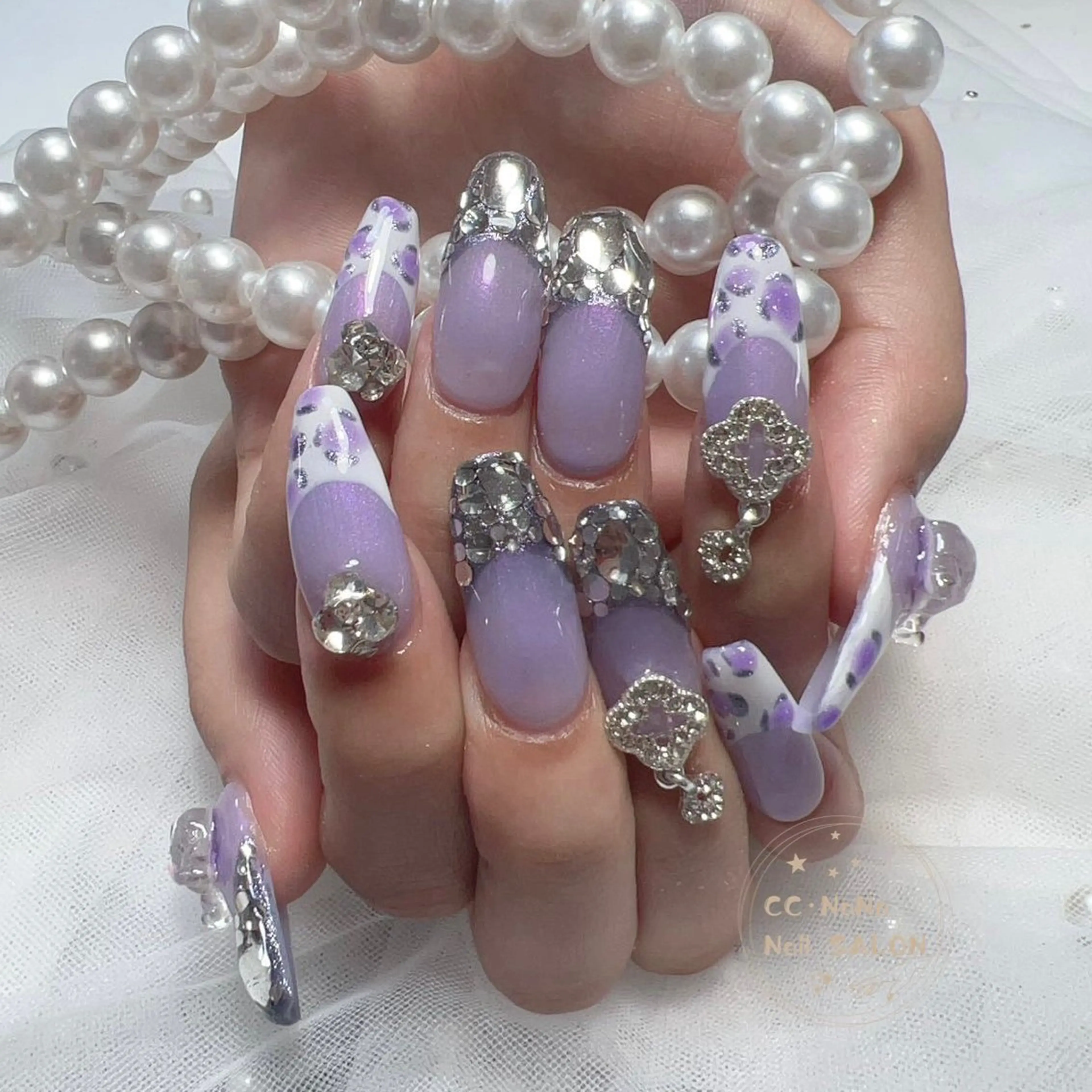 ネイル ハンドネイル 💎CC・NaNa 韓国風ネイル🌙Cのネイルデザイン