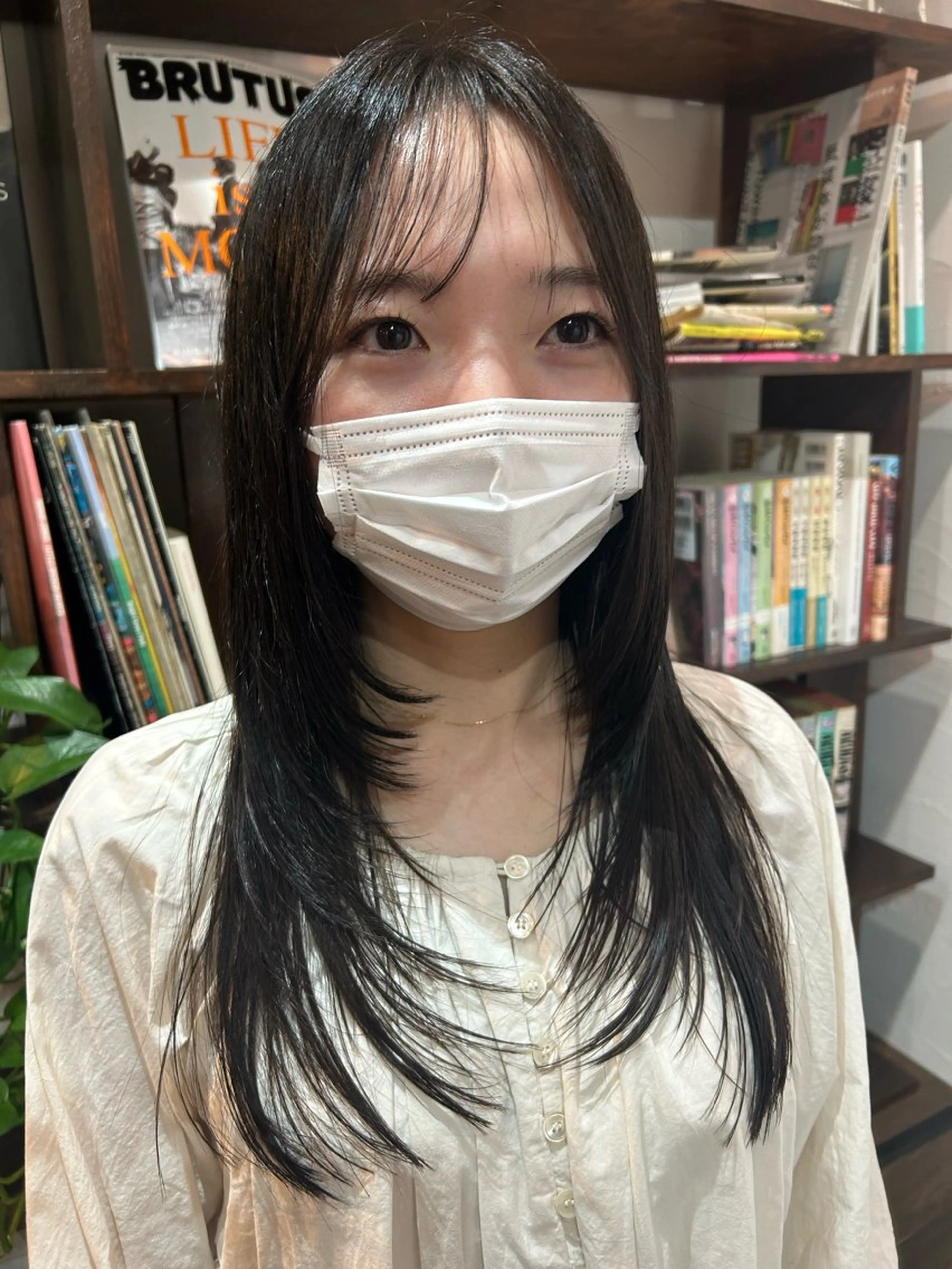 セミロング MOMOKA💫 YARD【学芸大学】のヘアスタイル