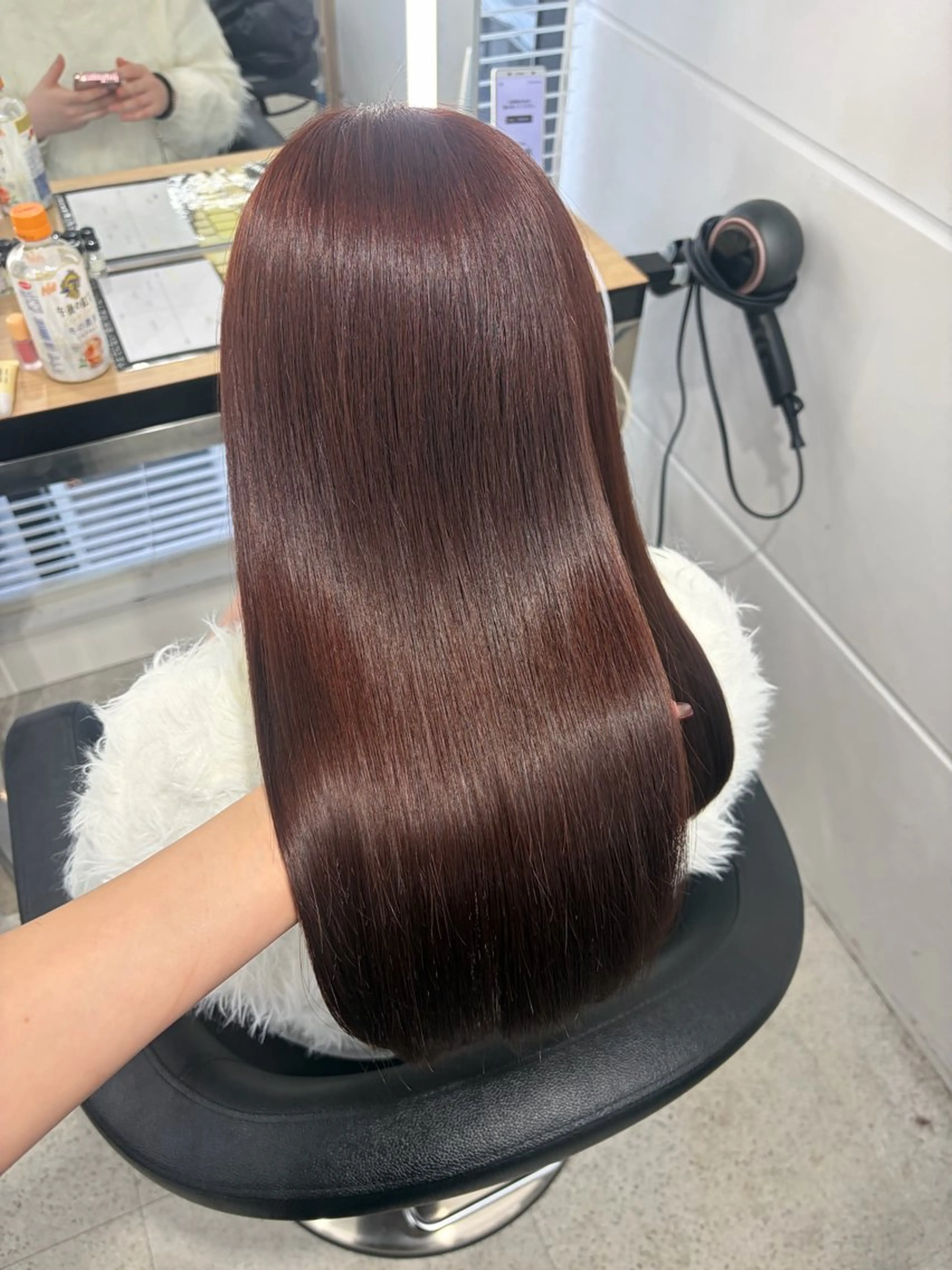 ロング カラー ブリーチ 髪質改善 トリートメント ヘアカラー 💗愛され暖色💗 ピンク/レッド💗のヘアスタイル