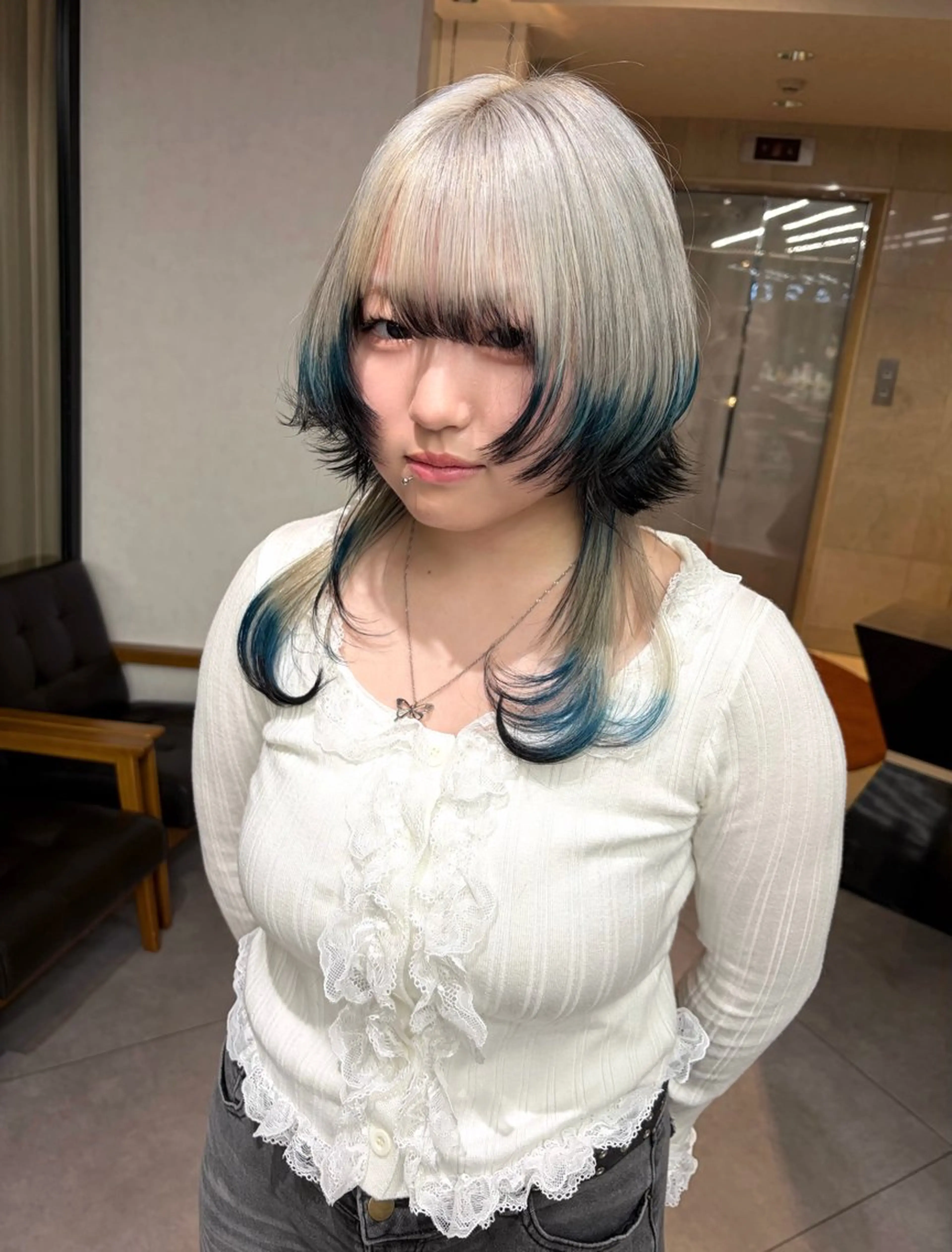 ロング カラー 藤原快斗/レイヤー /ウルフ/ハイトーンのヘアスタイル