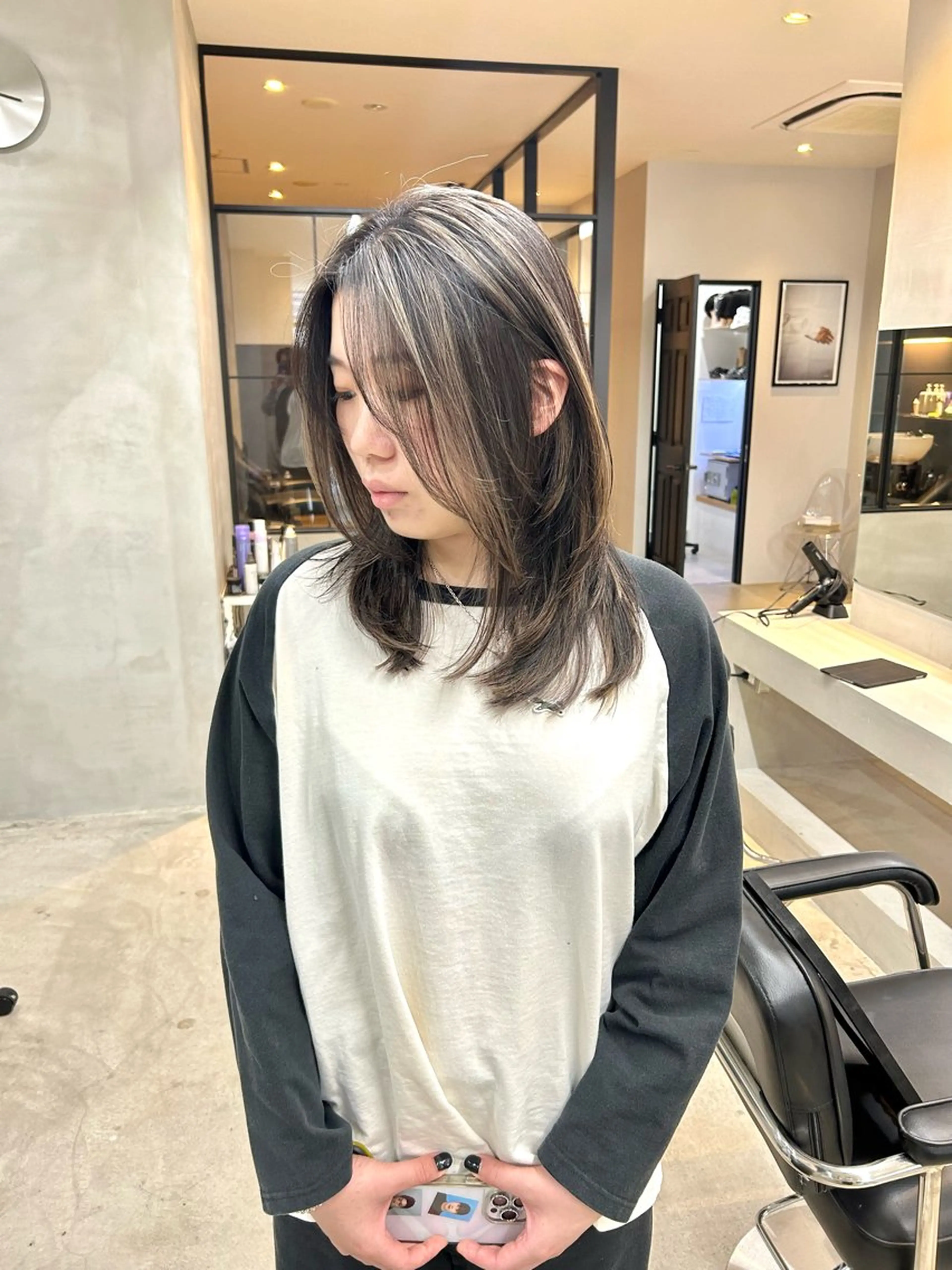 セミロング カラー ヘアカラー 一ノ瀬 暁のヘアスタイル