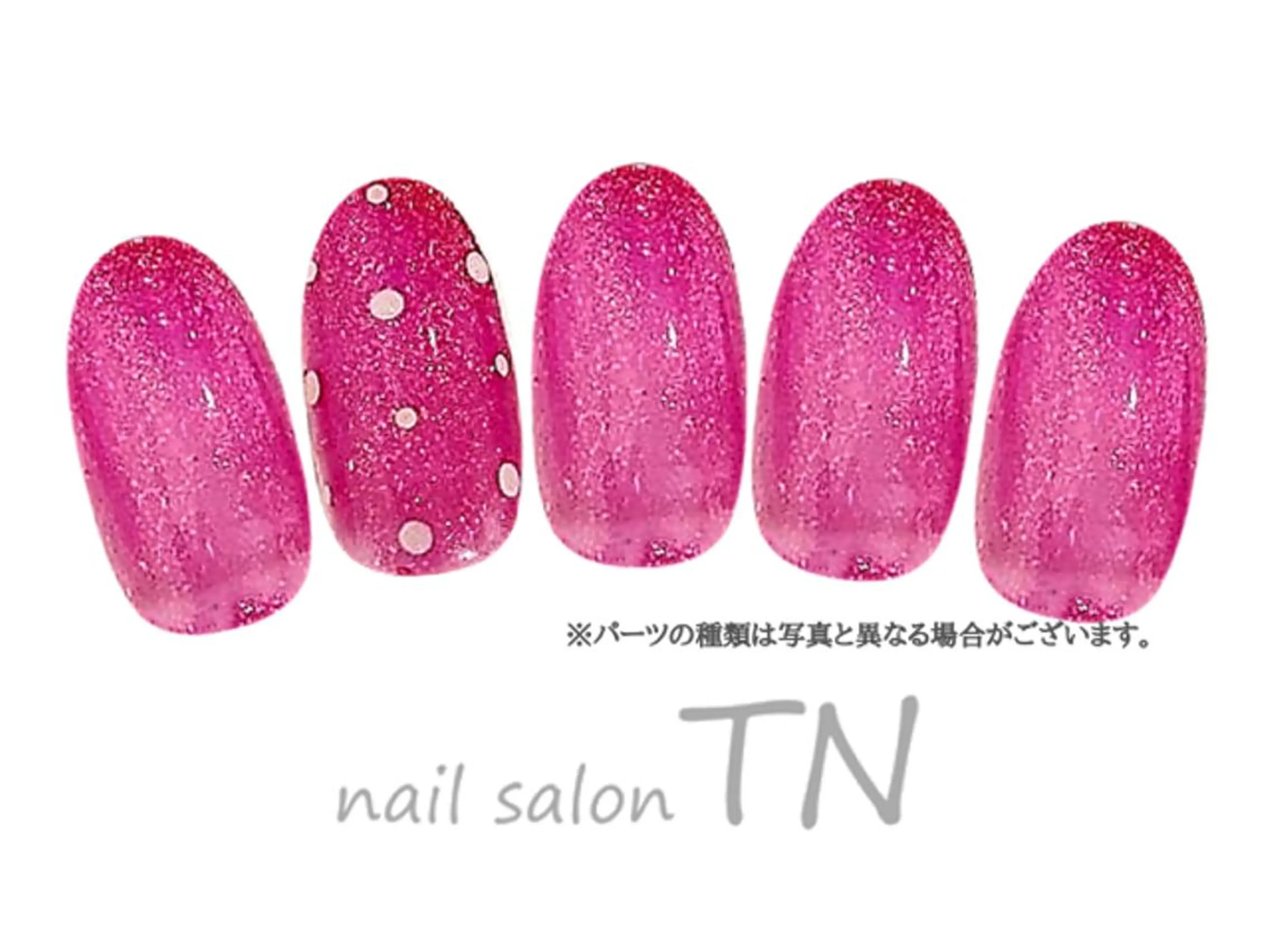 ミディアム ハンドネイル 矢川 まどかのネイルデザイン