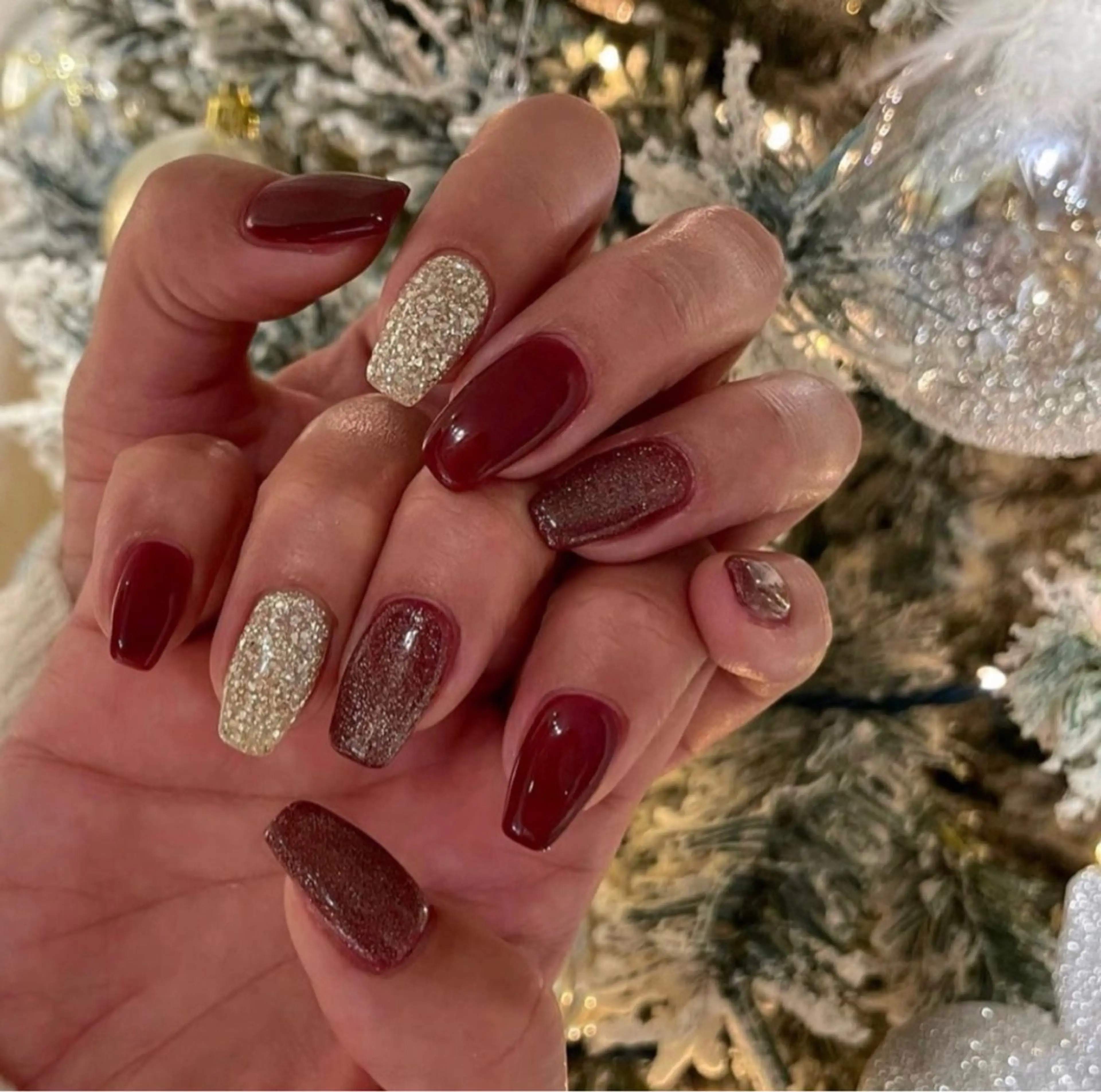 ネイル Shis_🦄shi 韓国風キラキラネイルのネイルデザイン