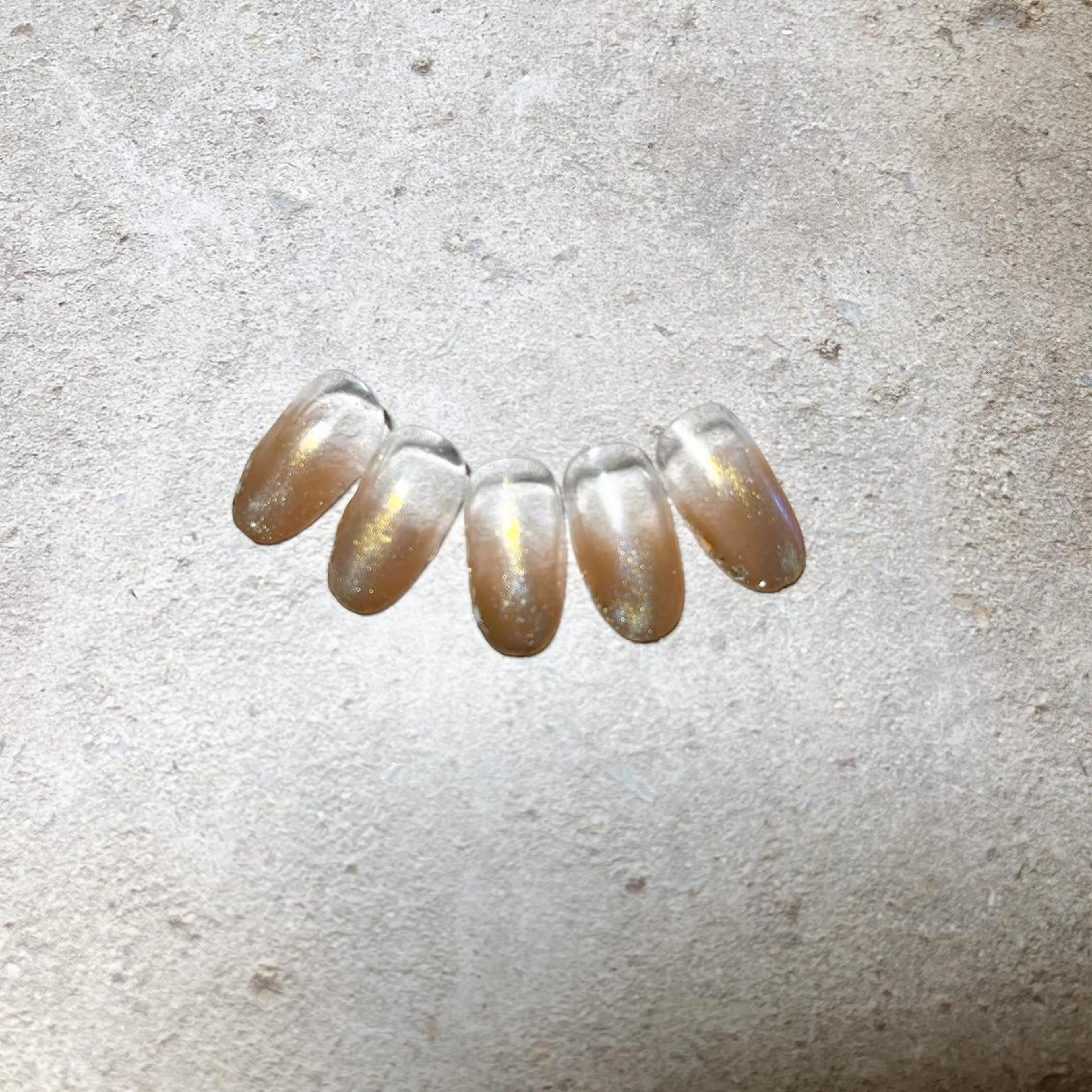 ネイル アートネイル ジェルネイル 氷ネイル・うるうるネイル キラキラネイル オフィスネイル 🧸 Emiri🫧のマツエク・マツパデザイン