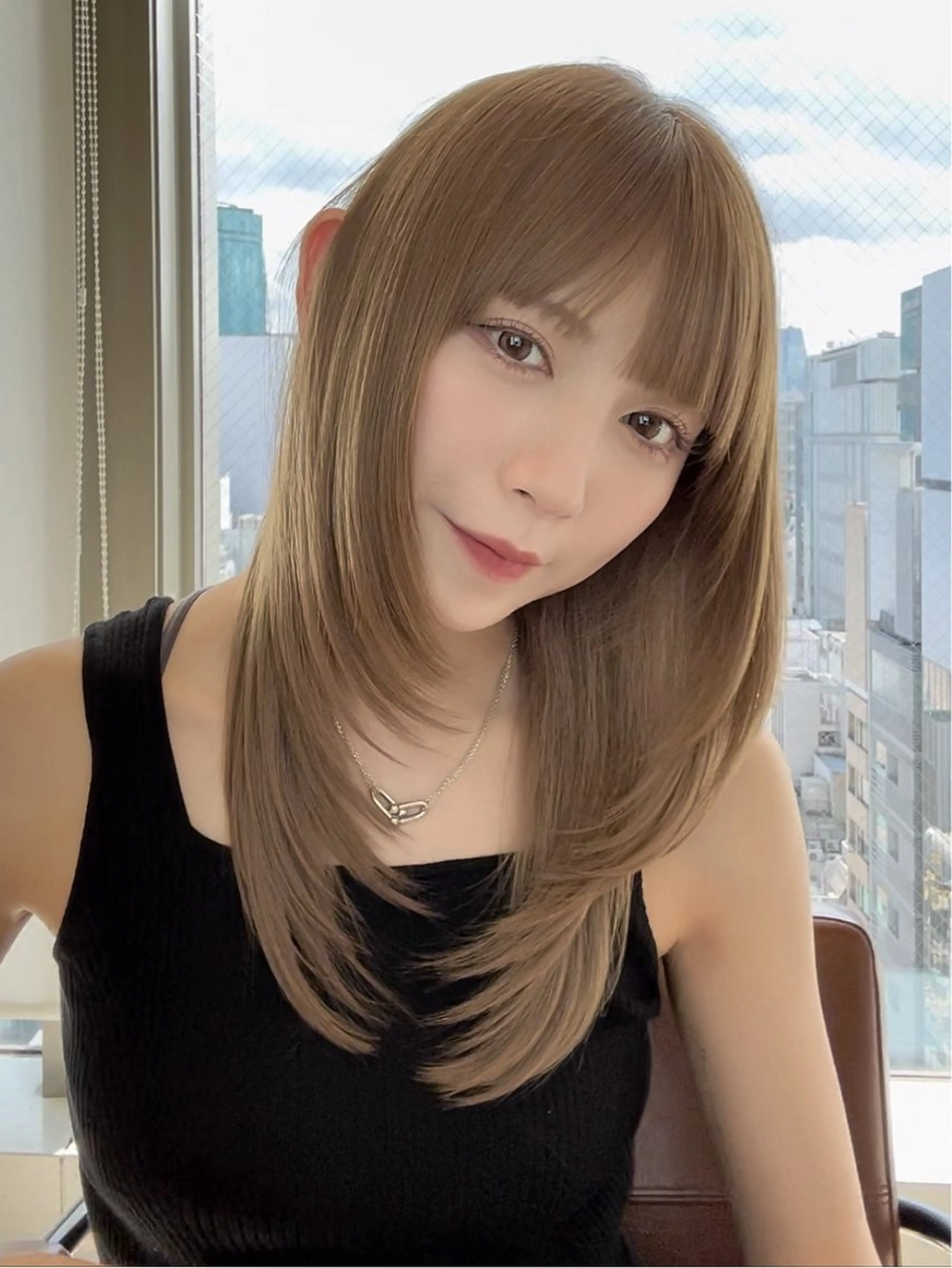 ミディアム AFLOAT TOKYOのヘアスタイル
