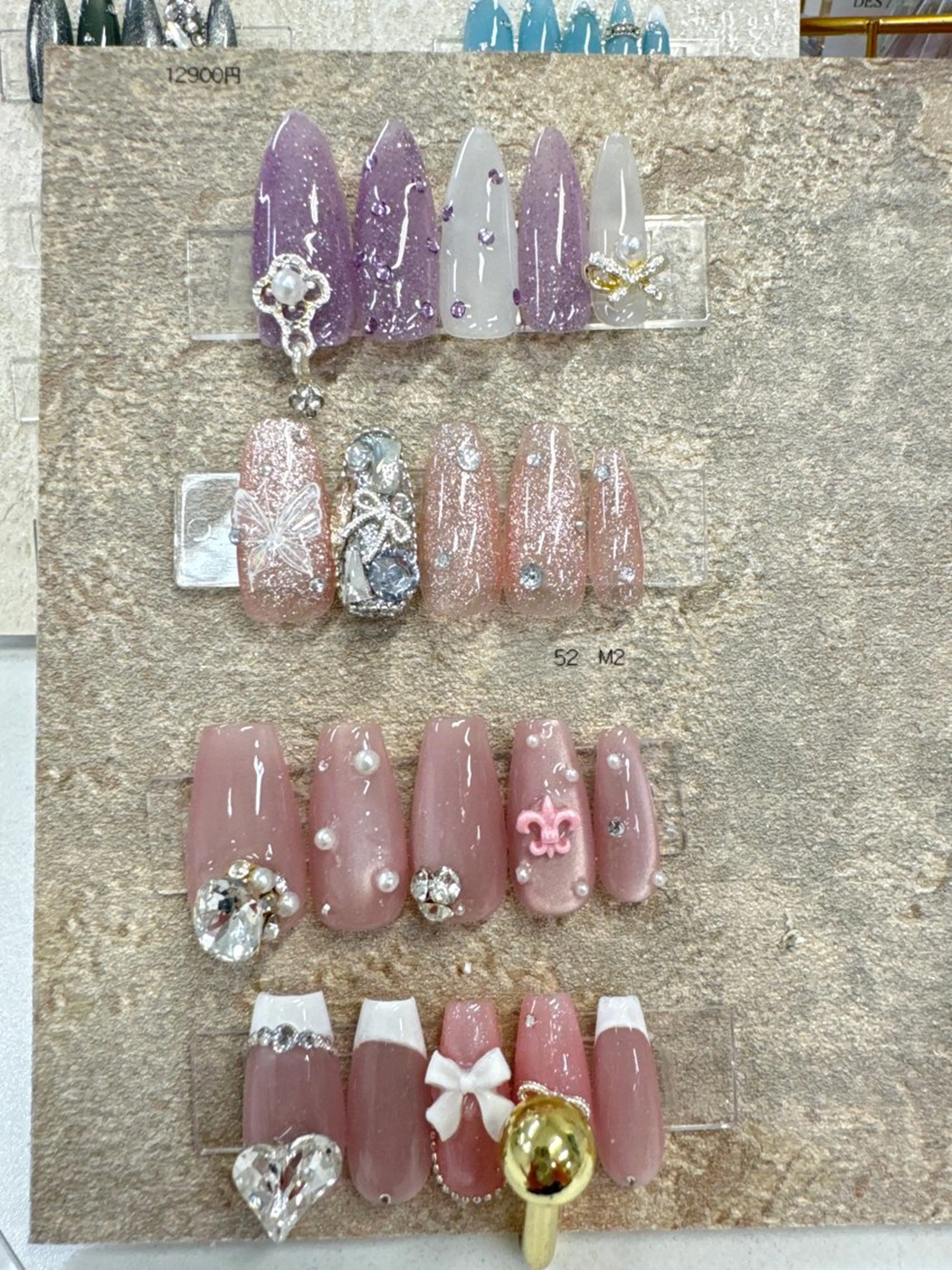 ネイル チークネイル フットネイル フレンチネイル ジェルネイル マグネットネイル Queeens nailのネイルデザイン