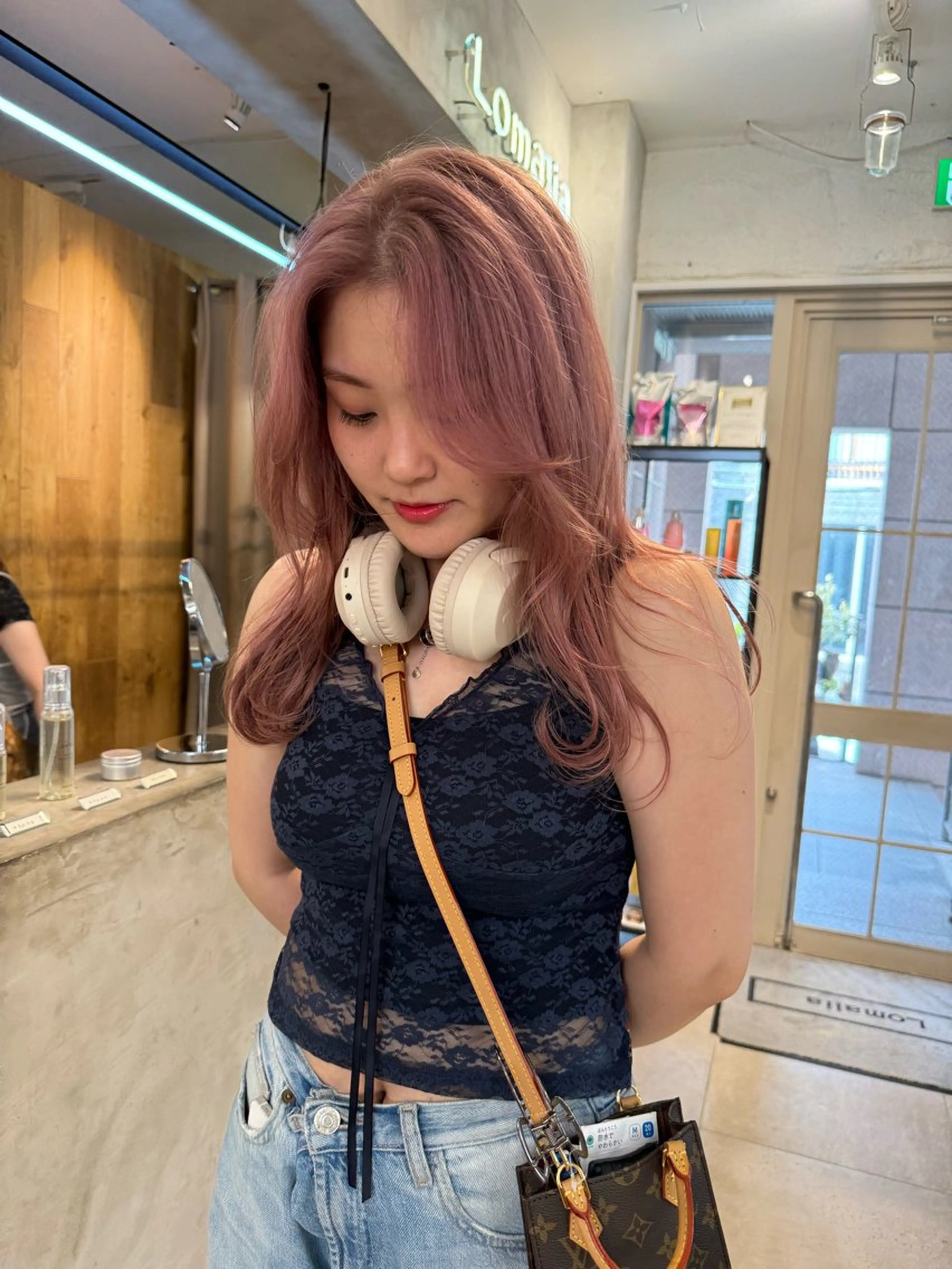 ロング カラー ベージュカラー ミルクティーベージュ ヘアカラー 縮毛矯正 トリートメント Lomalia 🤍🫧/makoのマツエク・マツパデザイン