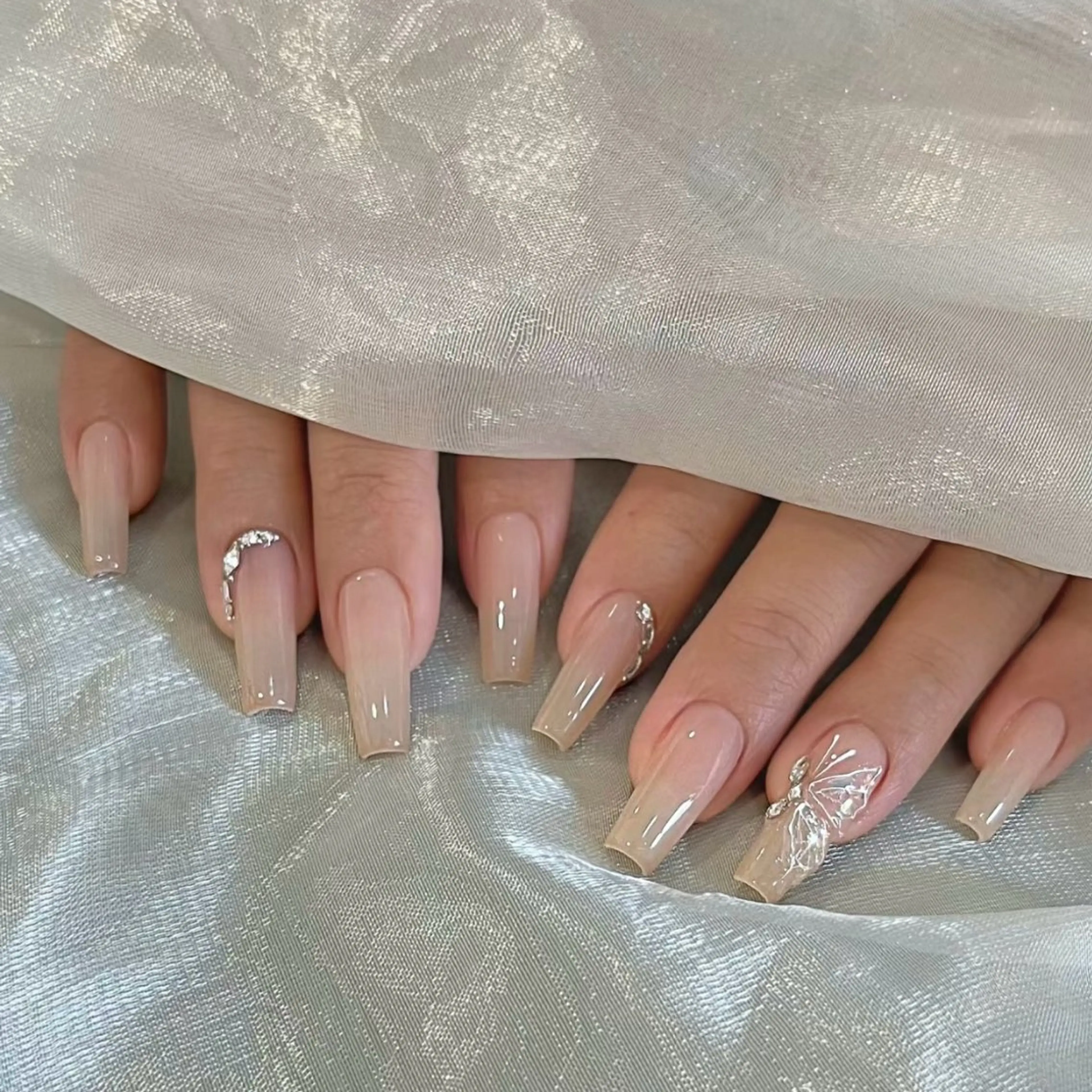 ネイル マギー ネイル🦋のネイルデザイン