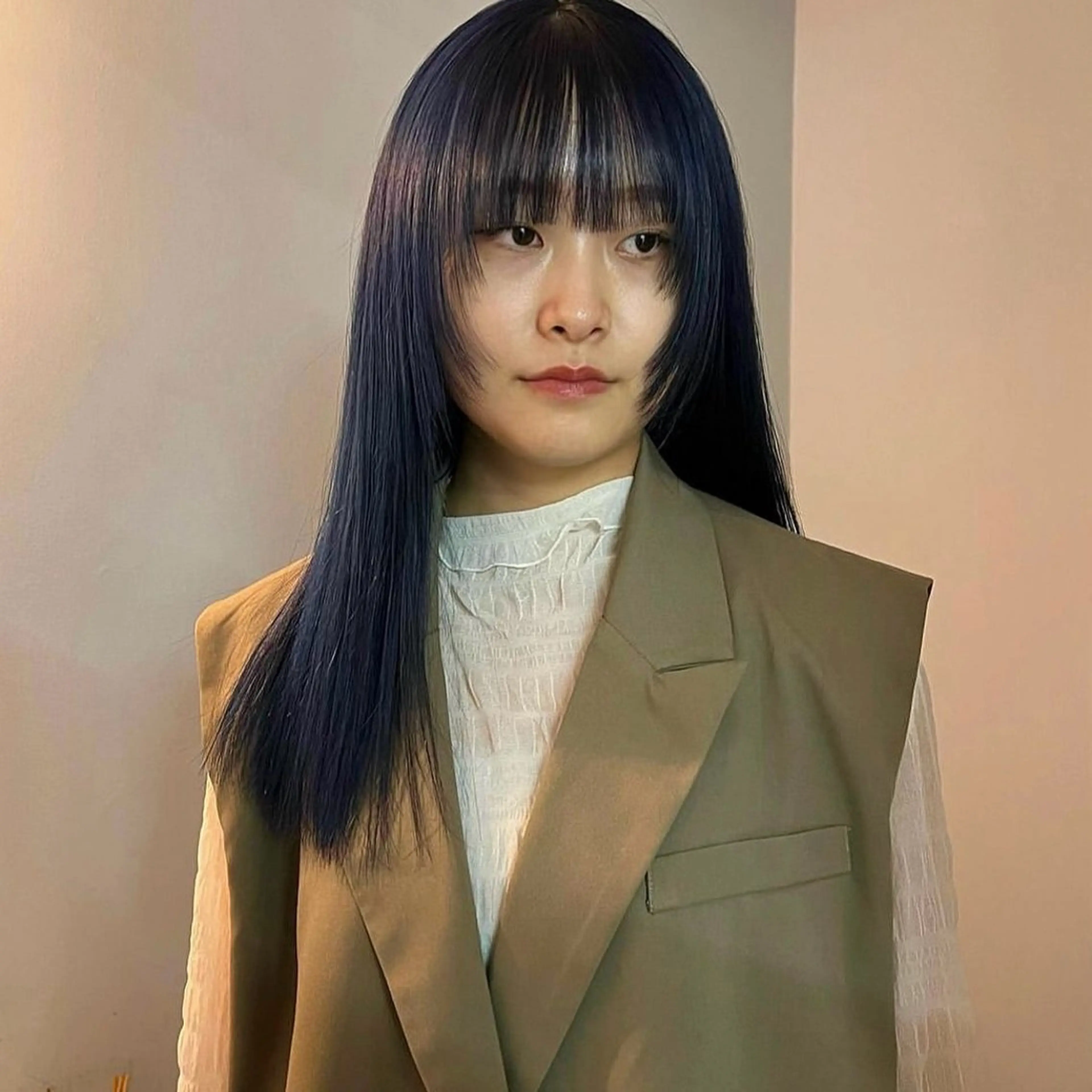 ロング 舟橋耀/ブリーチカラ ー/レイヤーカットのヘアスタイル