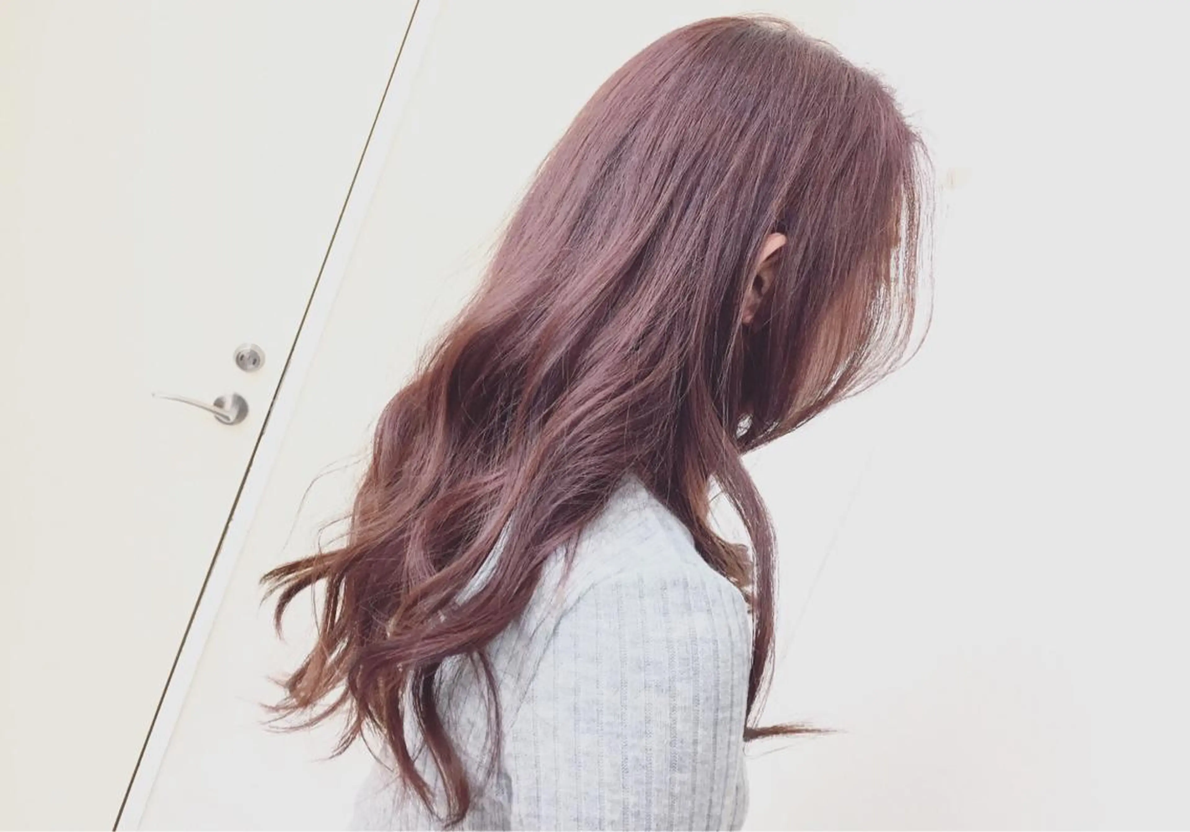 ロング カラー ピンクカラー 卒業式のヘアスタイル カット ヘアカラー 福島成美/髪質改善 縮毛矯正/カラーのヘアスタイル