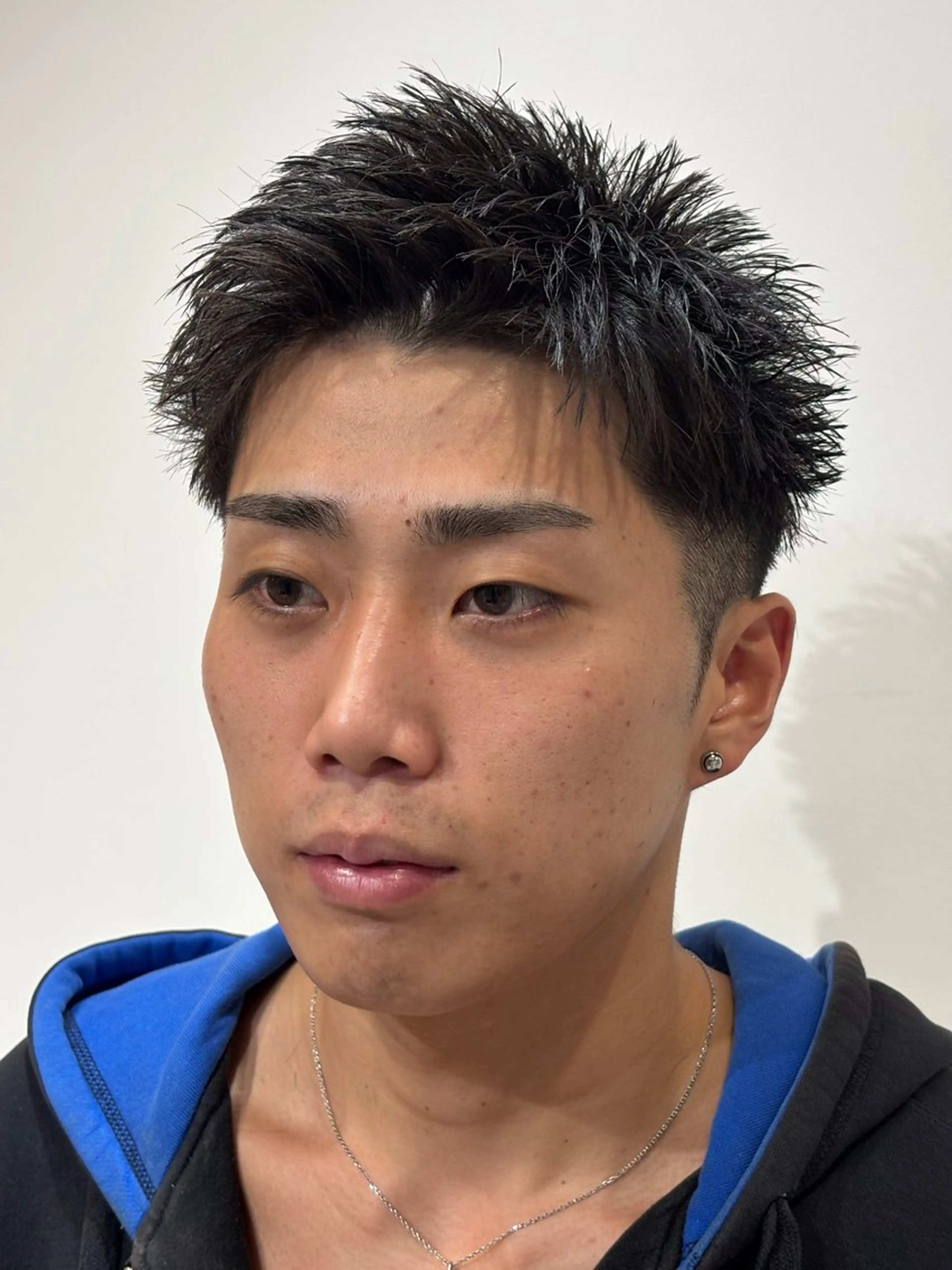 ショート メンズ メンズショート スパイキーショート ショートヘア カット トリートメント 【店長】メンズ職人 短髪　ハイトーン🔥のヘアスタイル