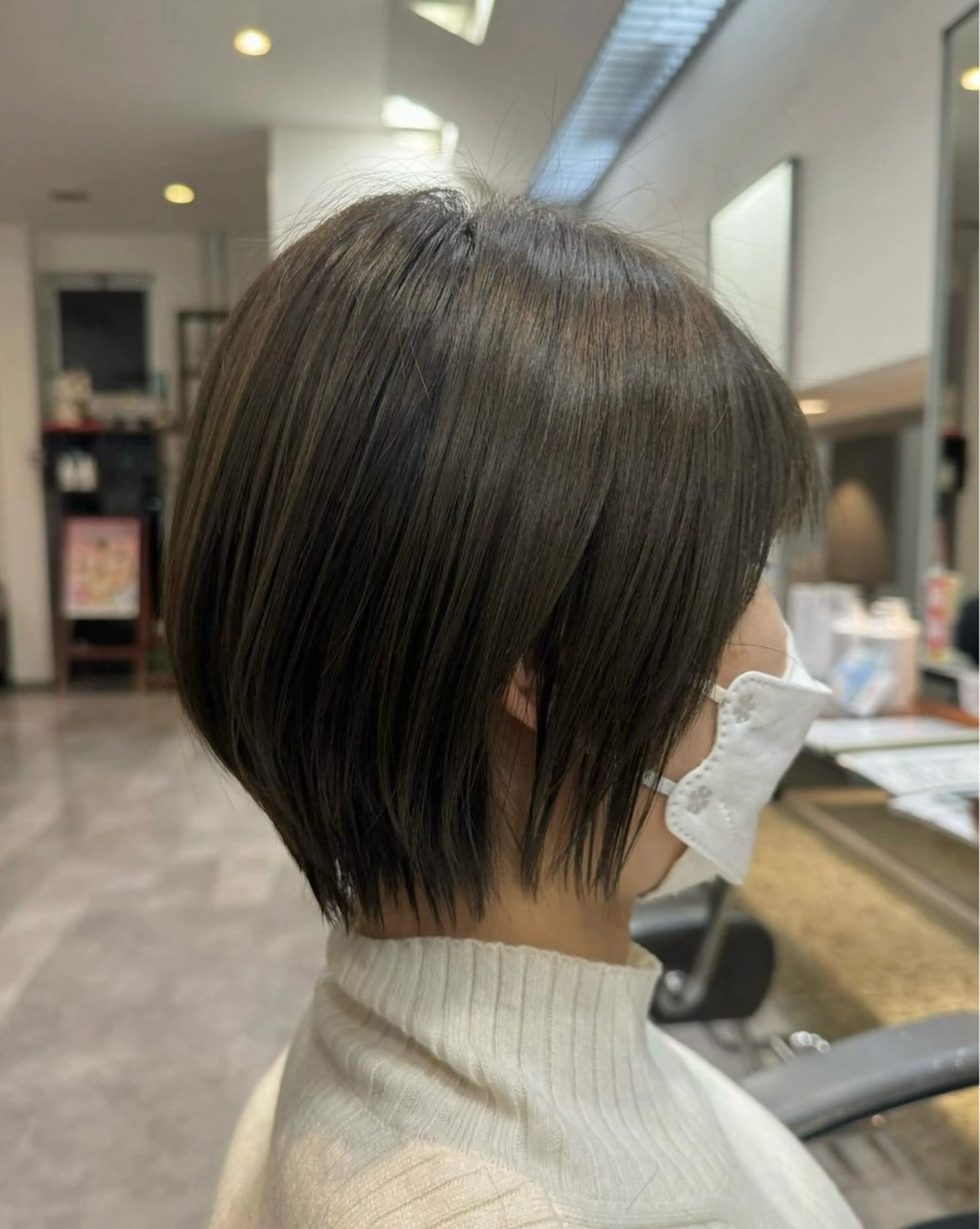 ショート カラー 大門 怜以のヘアスタイル
