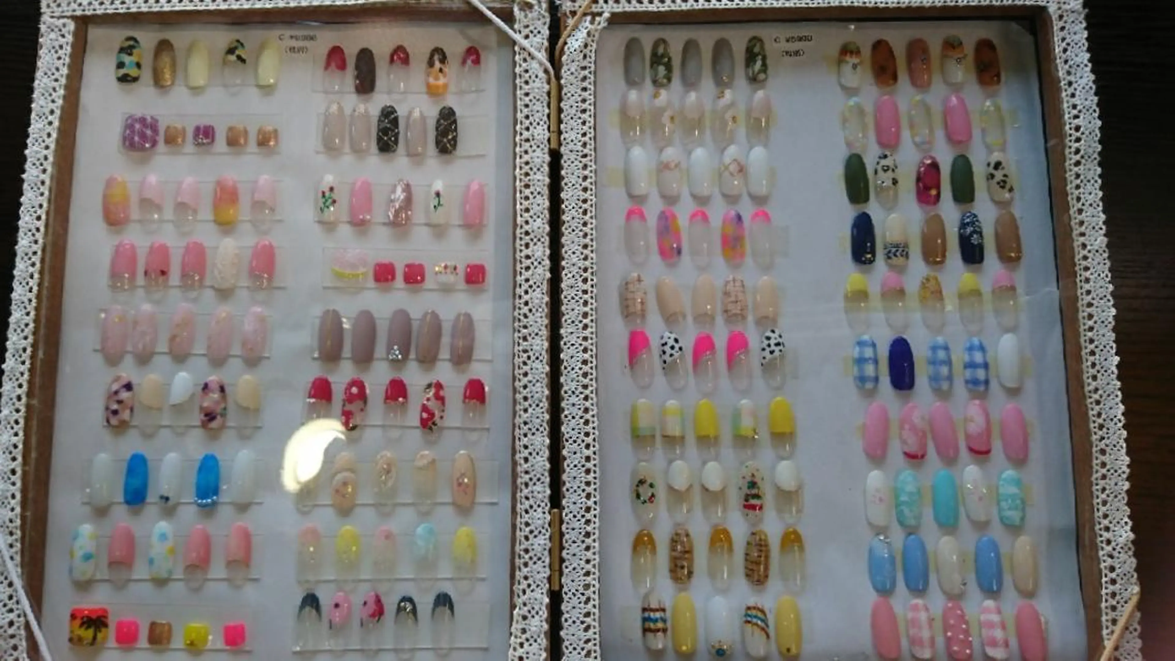 ネイル ストーンネイル 森野 梢のマツエク・マツパデザイン