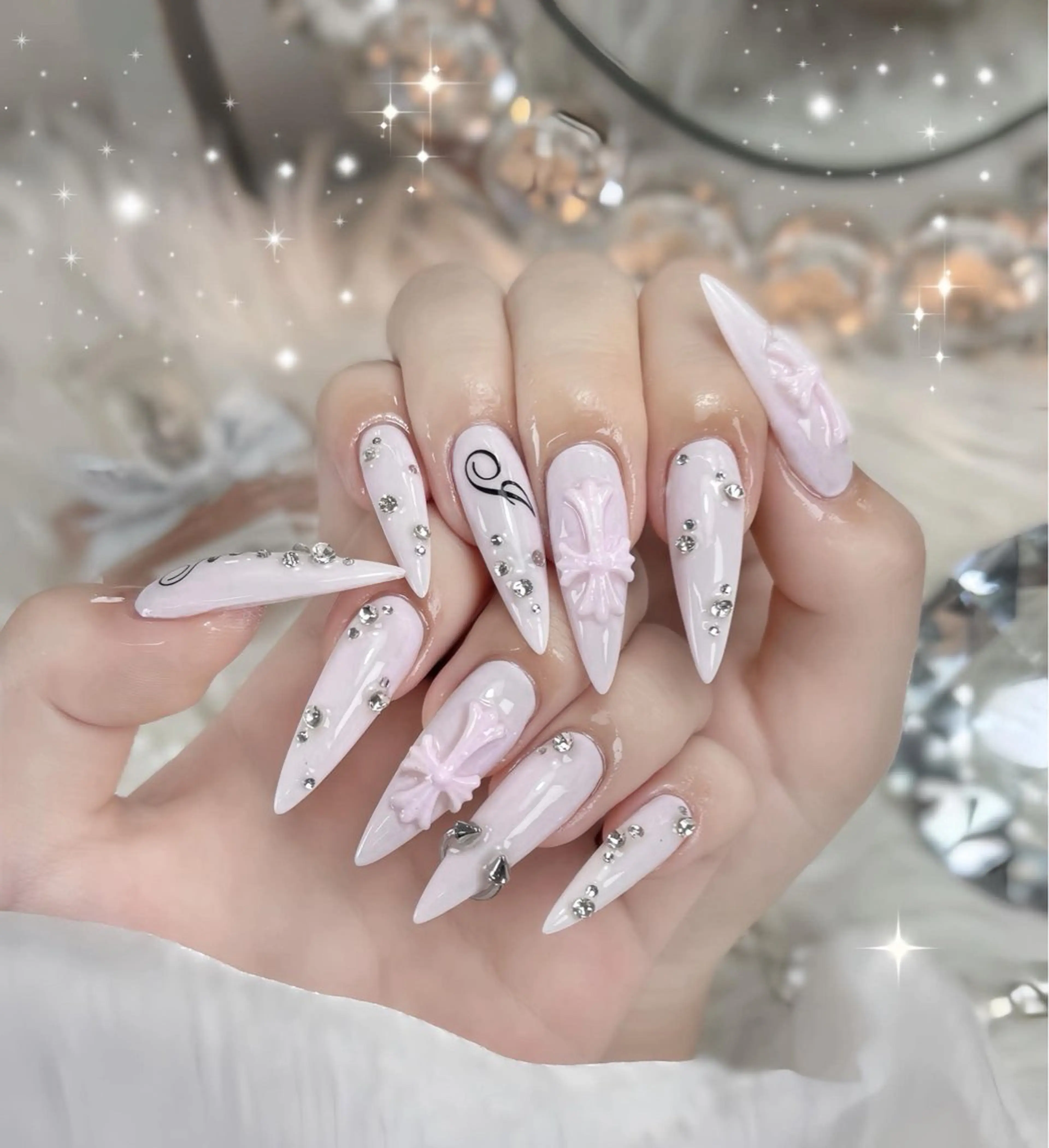 🉐10本チップ長さだし🉐最高級種類パーツ無制限つけ放題、持ち込みOK💅12450¥❤️🔥の写真