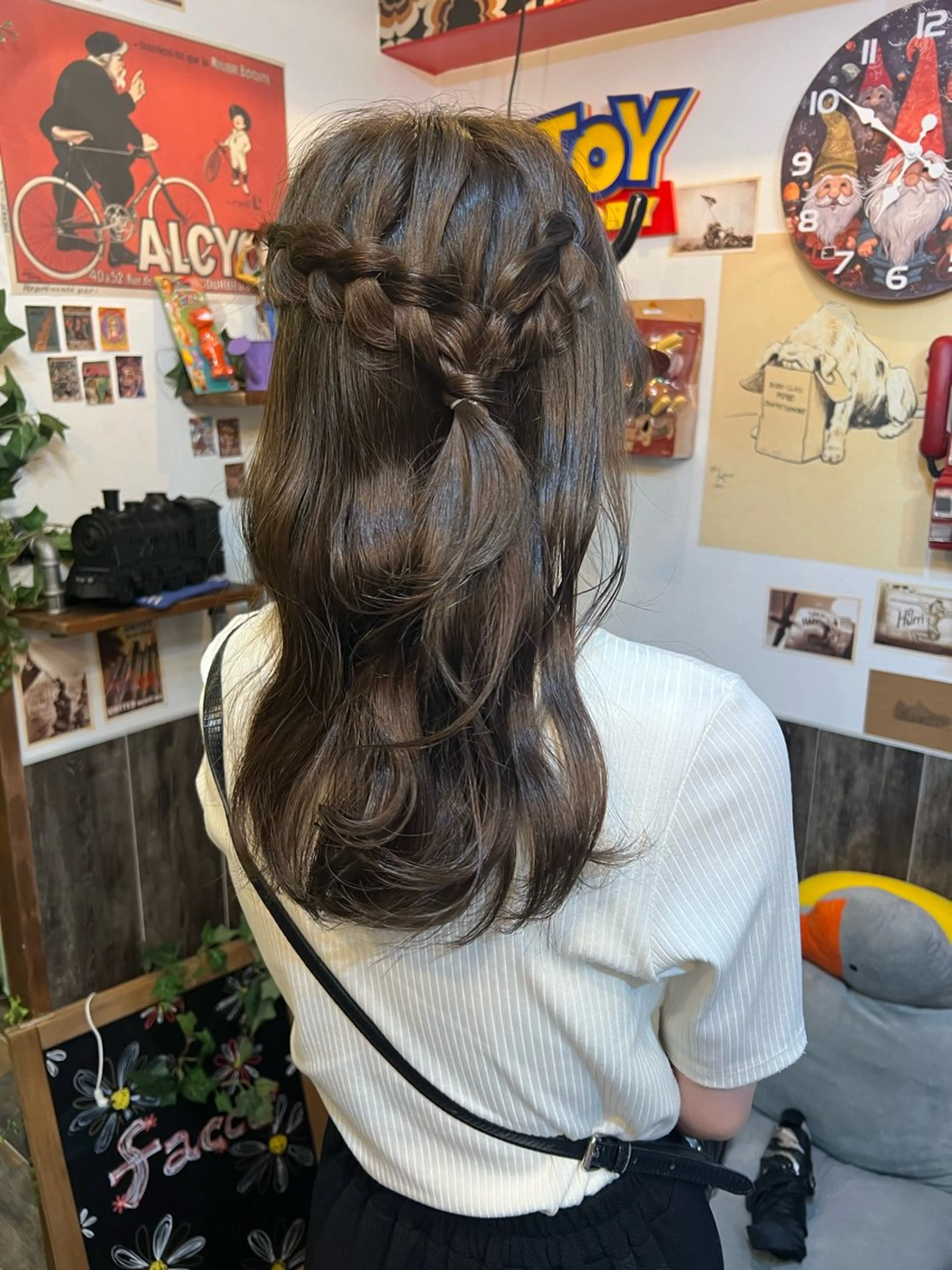 セミロング カラー ヘアアレンジ ブリーチ ブリーチなしカラー カラーパティシエ facce🌼ikoのヘアスタイル