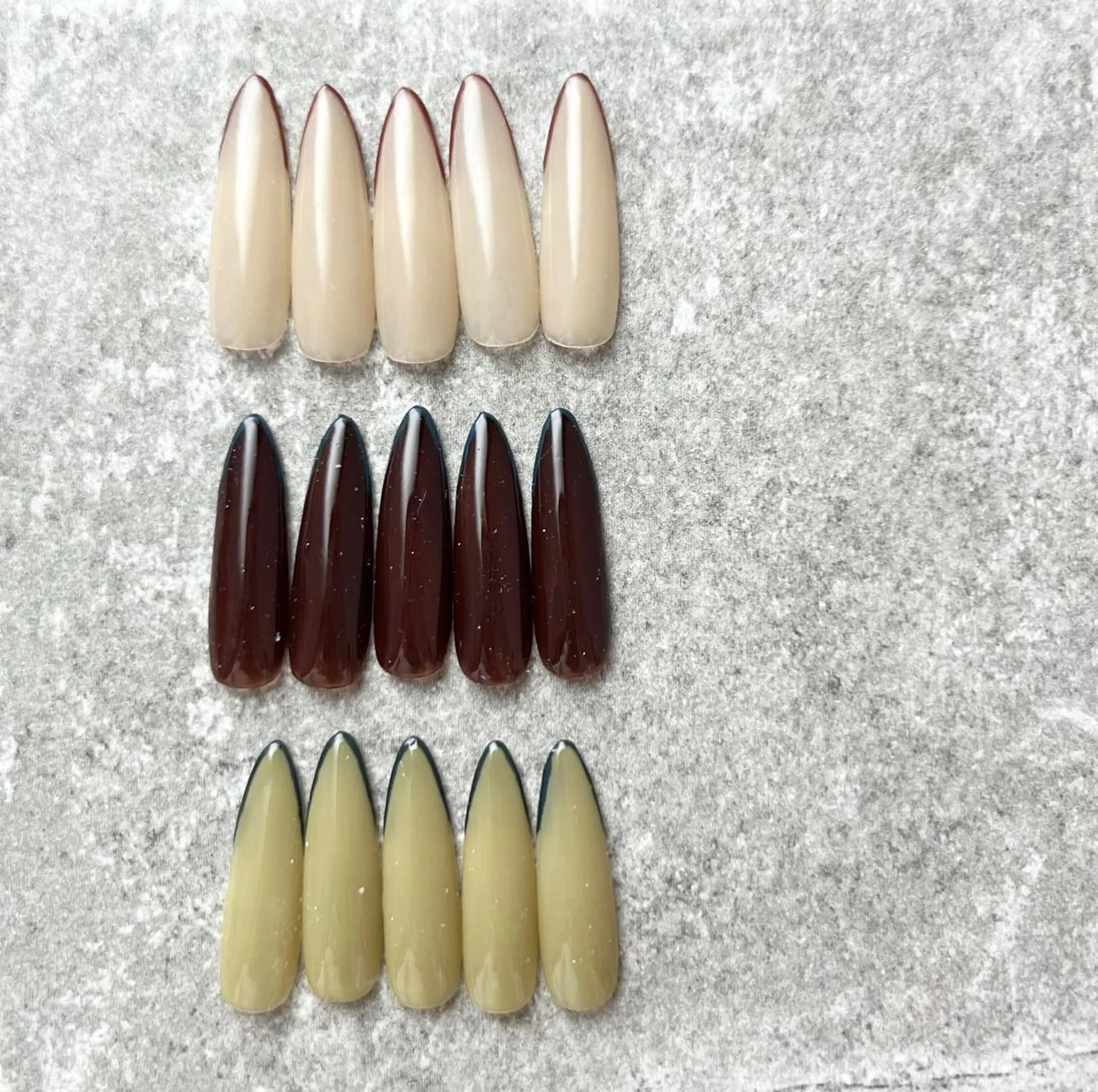 ネイル Ray. ／綺麗目ニュアンスのネイルデザイン