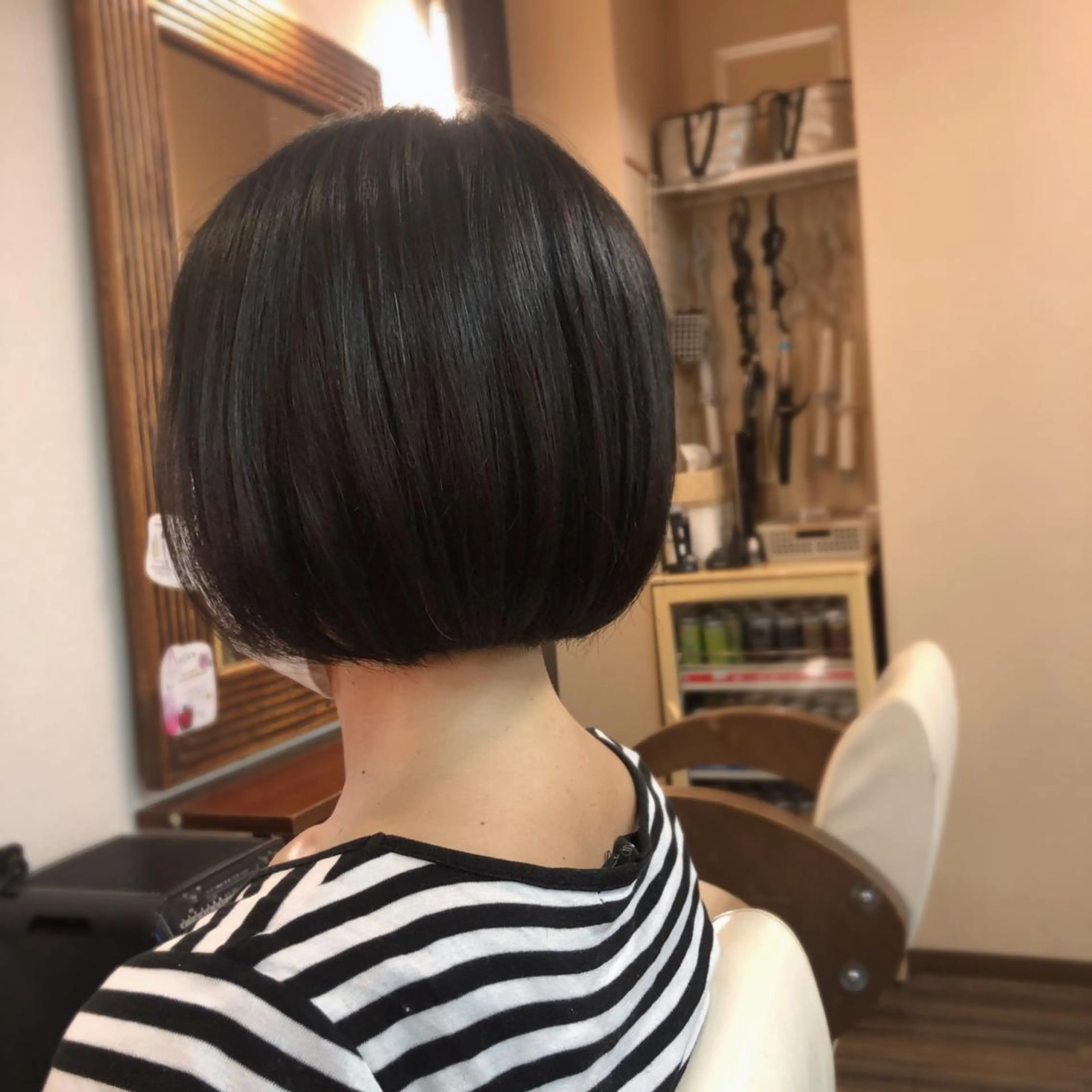 ミディアム カット トリートメント 山崎 絵莉香のヘアスタイル