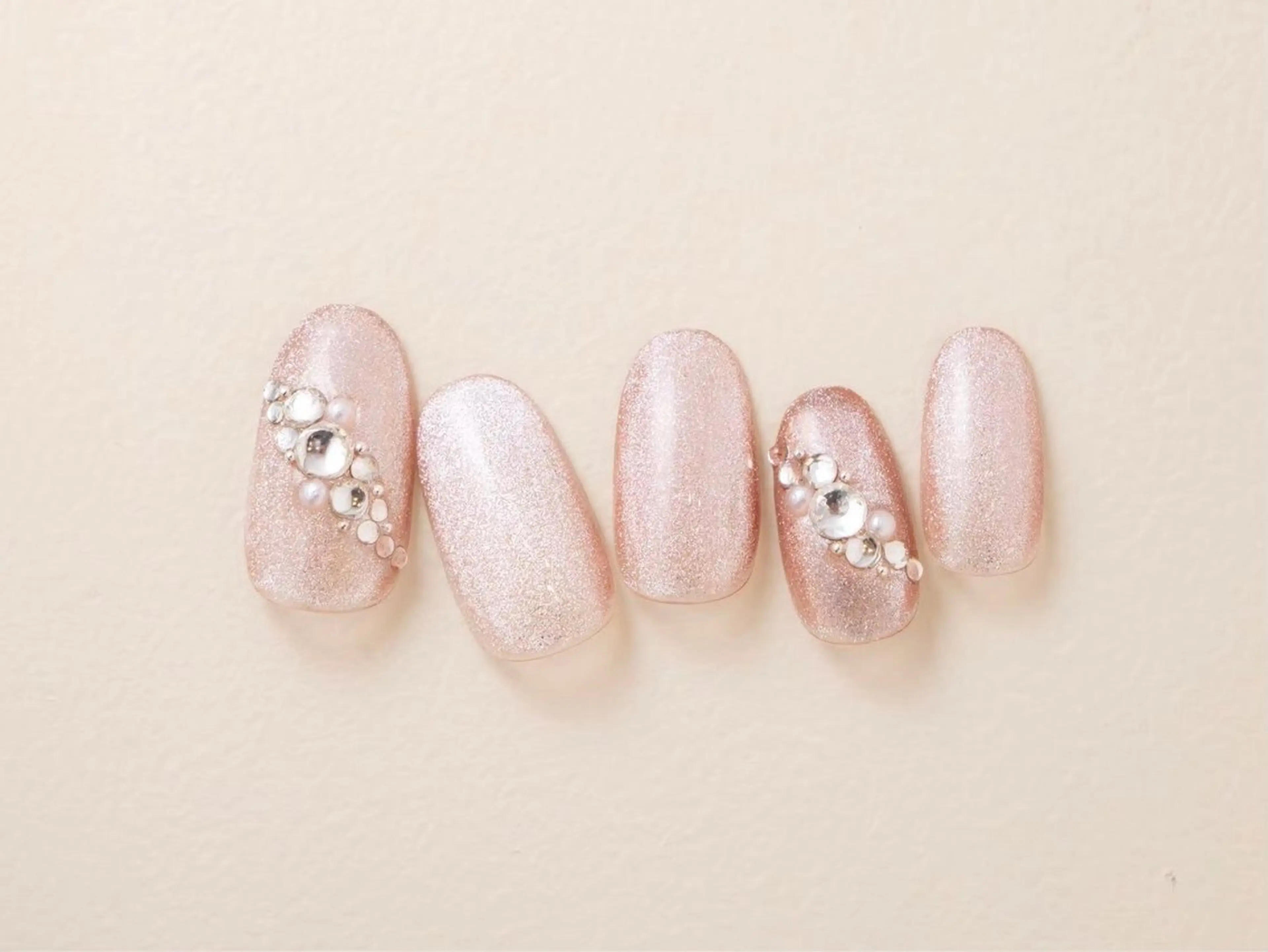 ネイル Tiary Nail Fのネイルデザイン