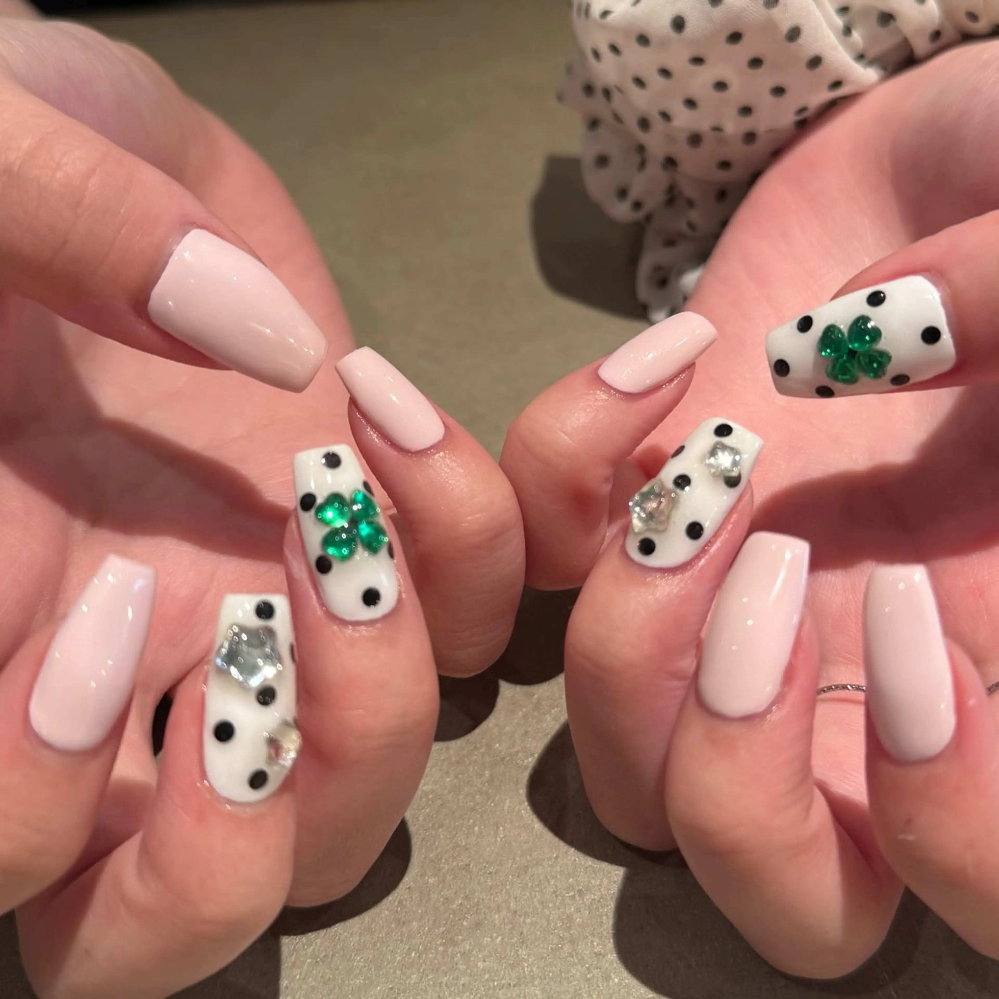 ネイル ハンドネイル 長谷川 亜美のネイルデザイン