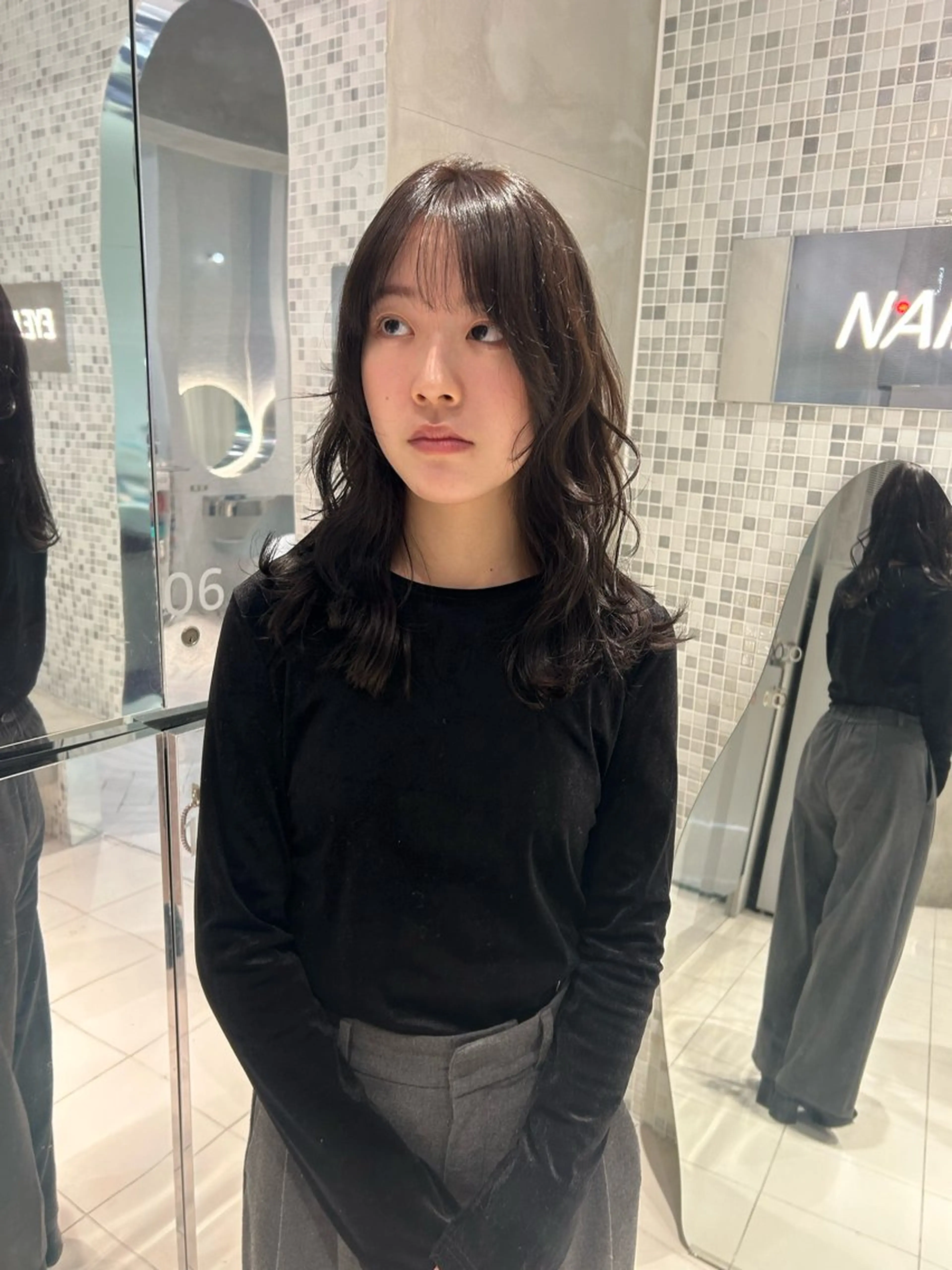 セミロング カラー アッシュ レイヤーカット 透明感カラー🫧 nanohaのヘアスタイル