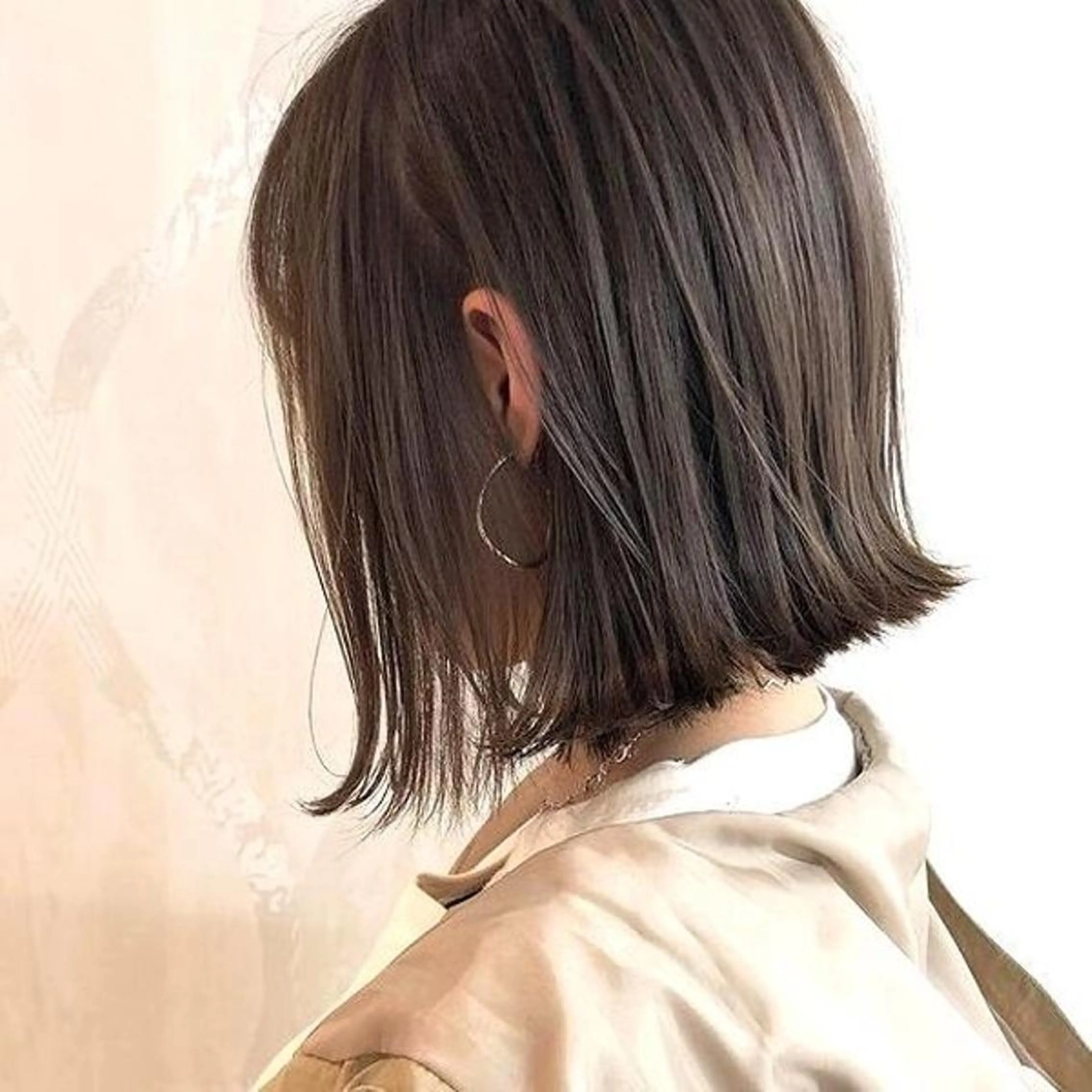 ミディアム カット LOOP 佐藤のヘアスタイル