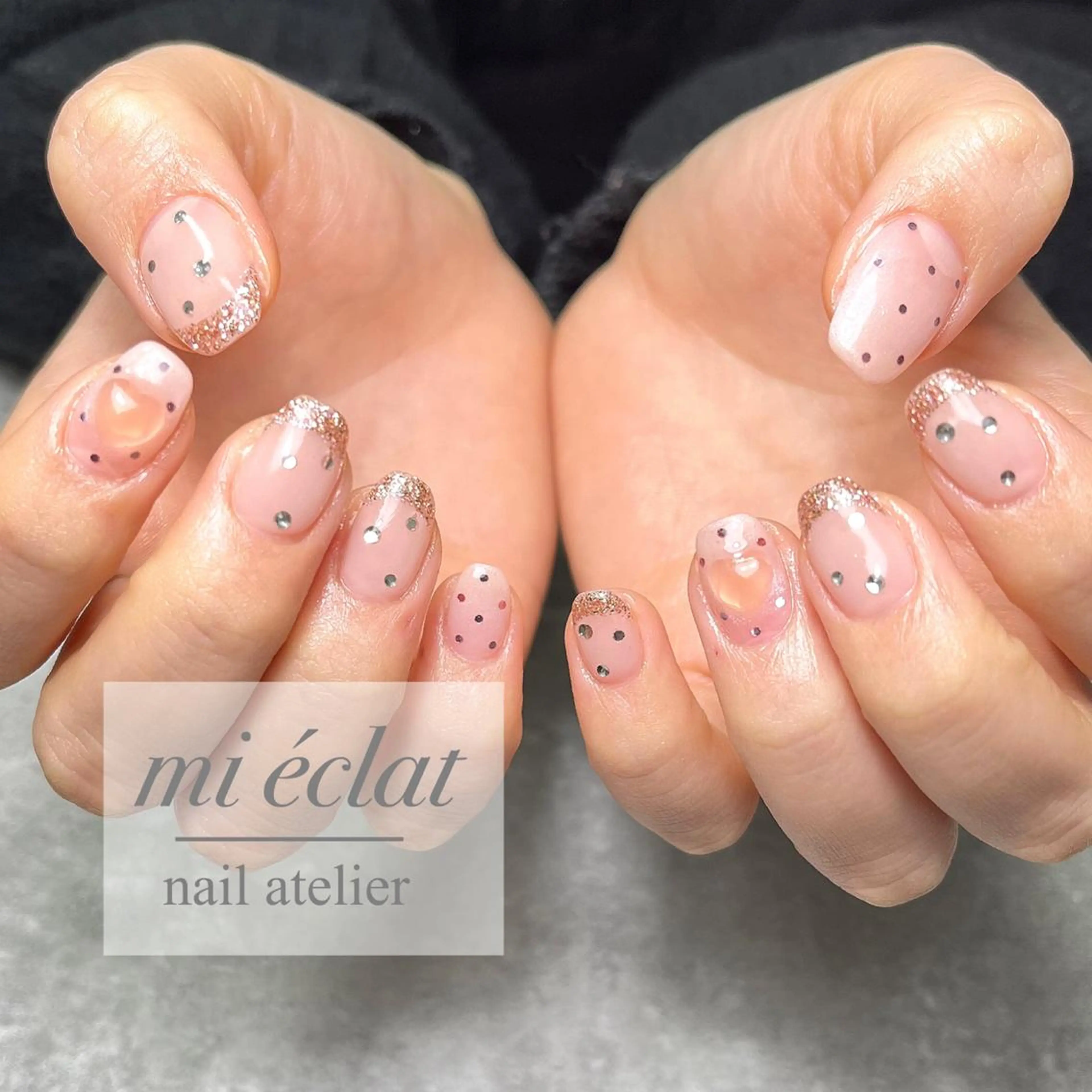 ネイル アートネイル ブラウン 桜ネイル 入学式 フラワーネイル mi éclat ミ　エクラのネイルデザイン