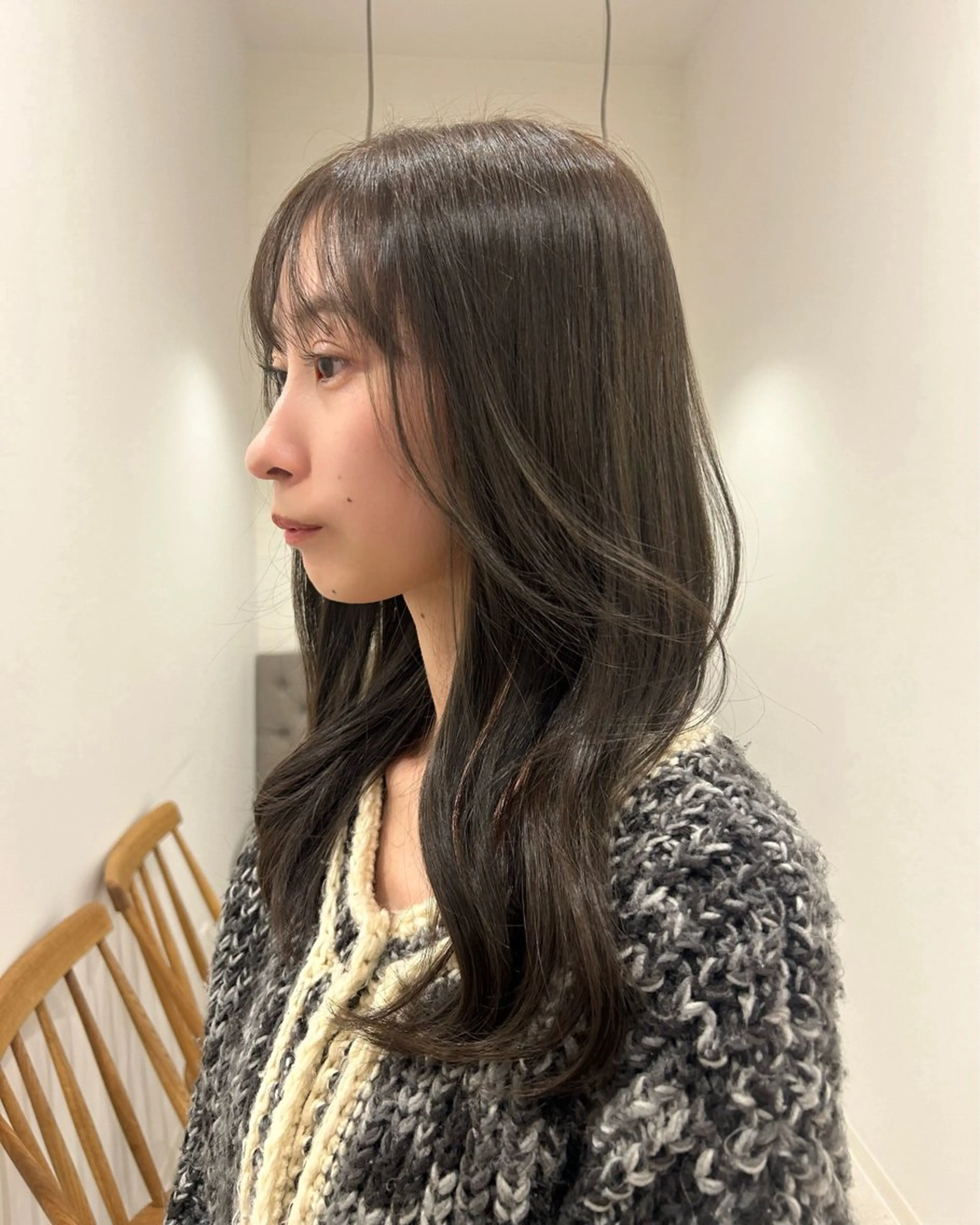 ロング カラー 透明感カラー オリーブカラー ヘアカラー トリートメント レイヤーカット/長岡 グレージュ/マユ🎀のヘアスタイル