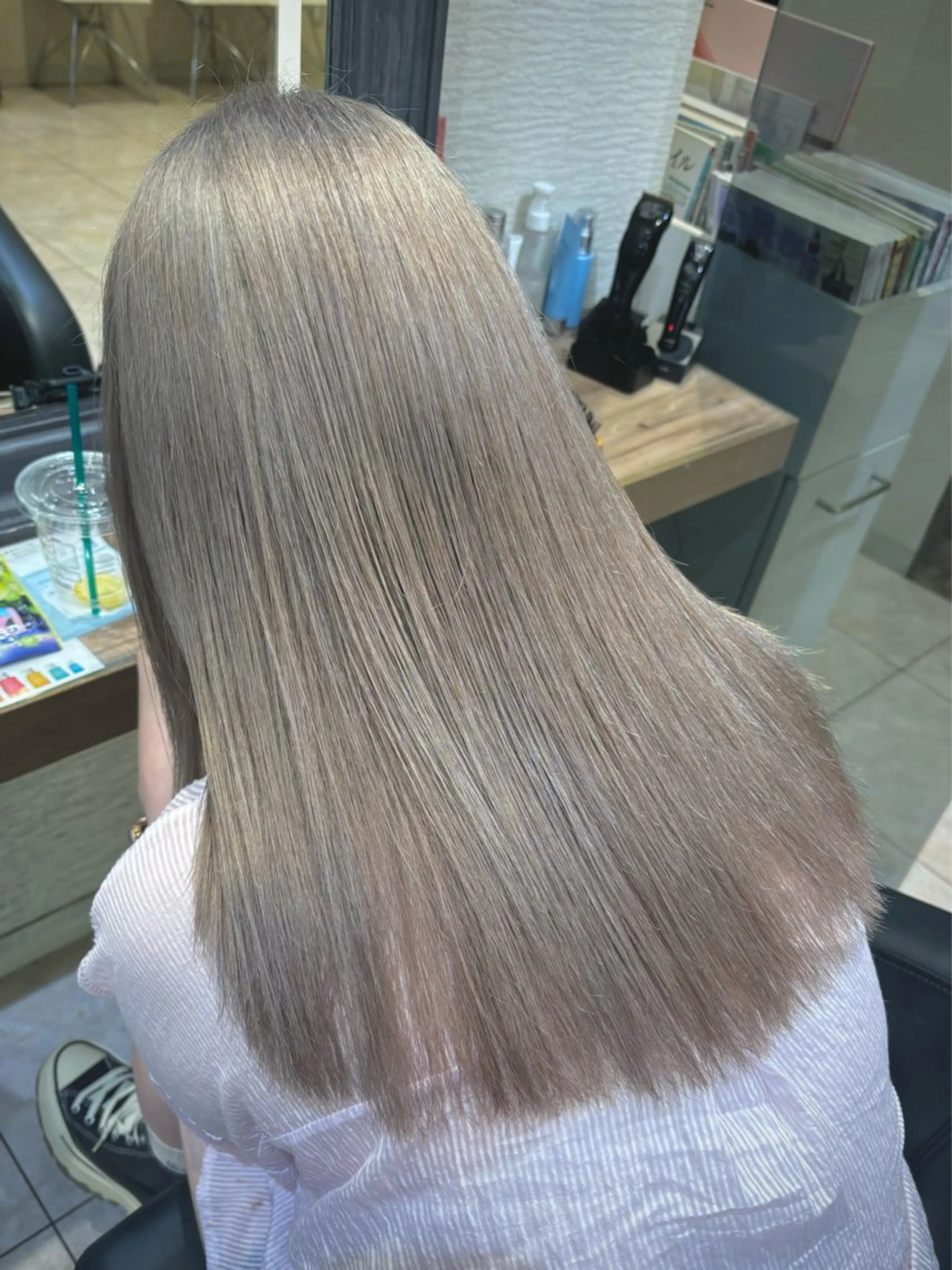 ロング カラー ヘアカラー トリートメント さら艶レイヤーカット 🩶Suzuneのヘアスタイル