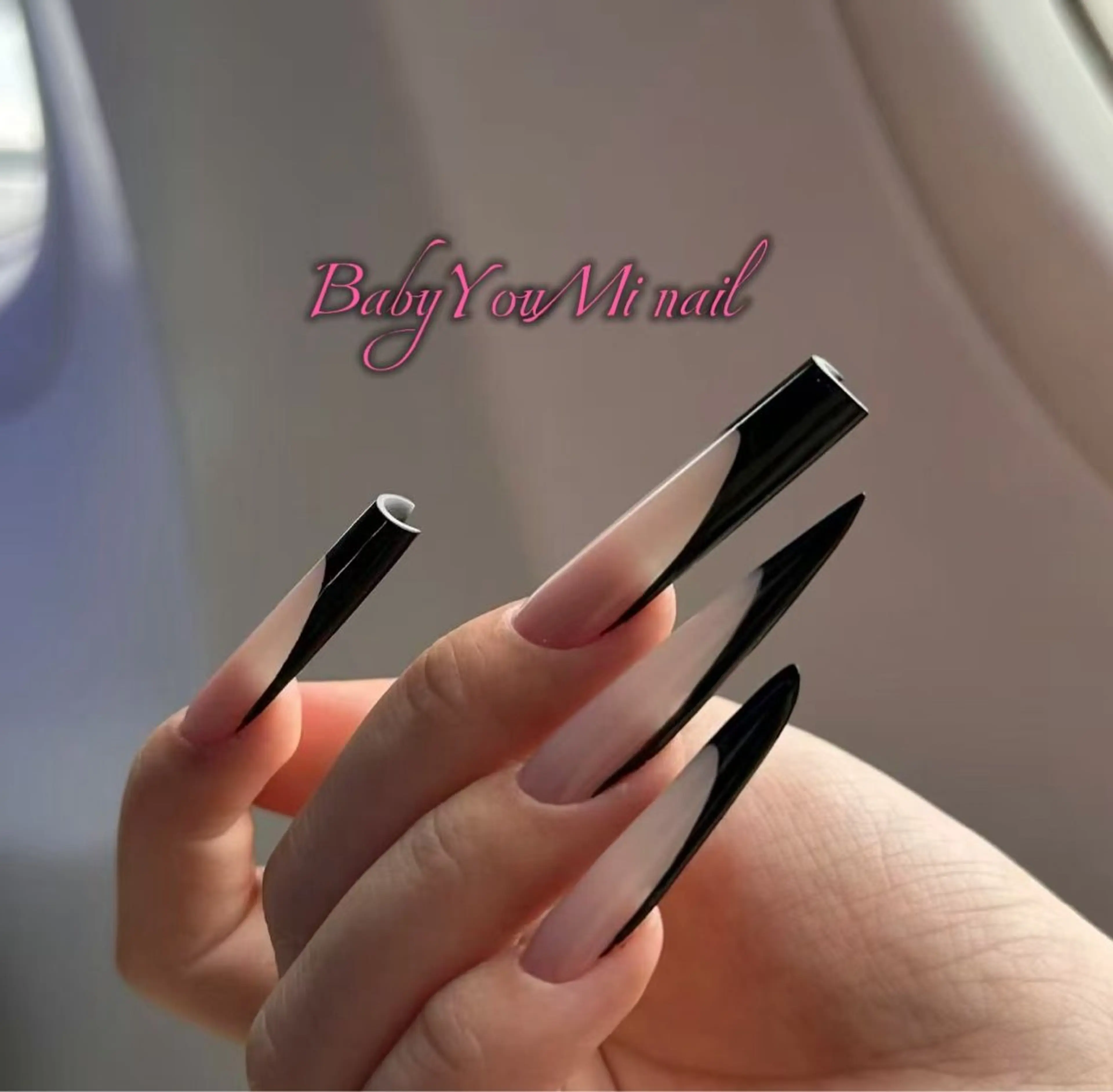 ネイル オーロラネイル フラワーネイル フットネイル フレンチネイル ジェルネイル ハンドネイル BabyYouMi nailのネイルデザイン