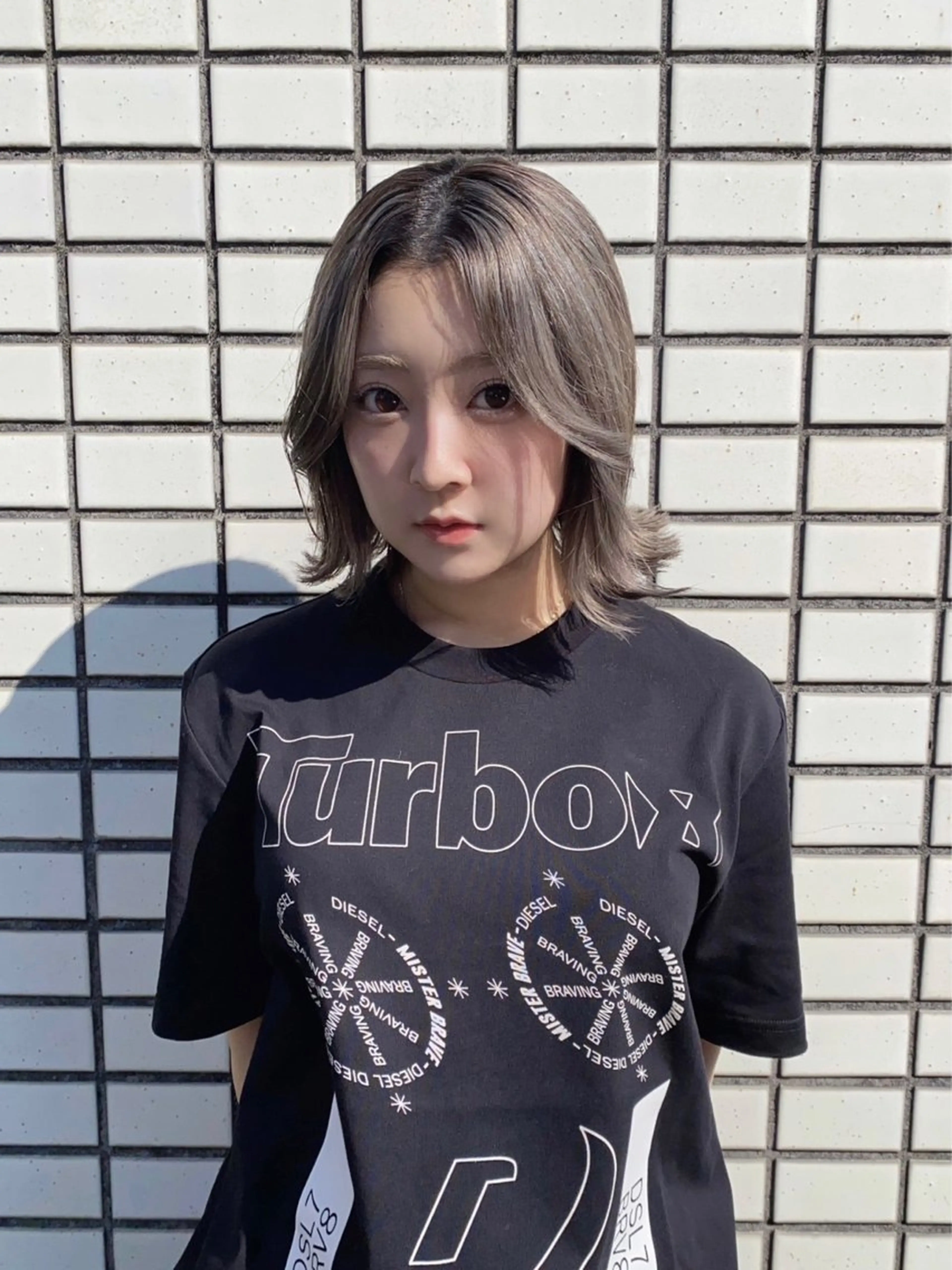 ミディアム カラー シルバー ヘアカラー 愛心manami HOPEのヘアスタイル