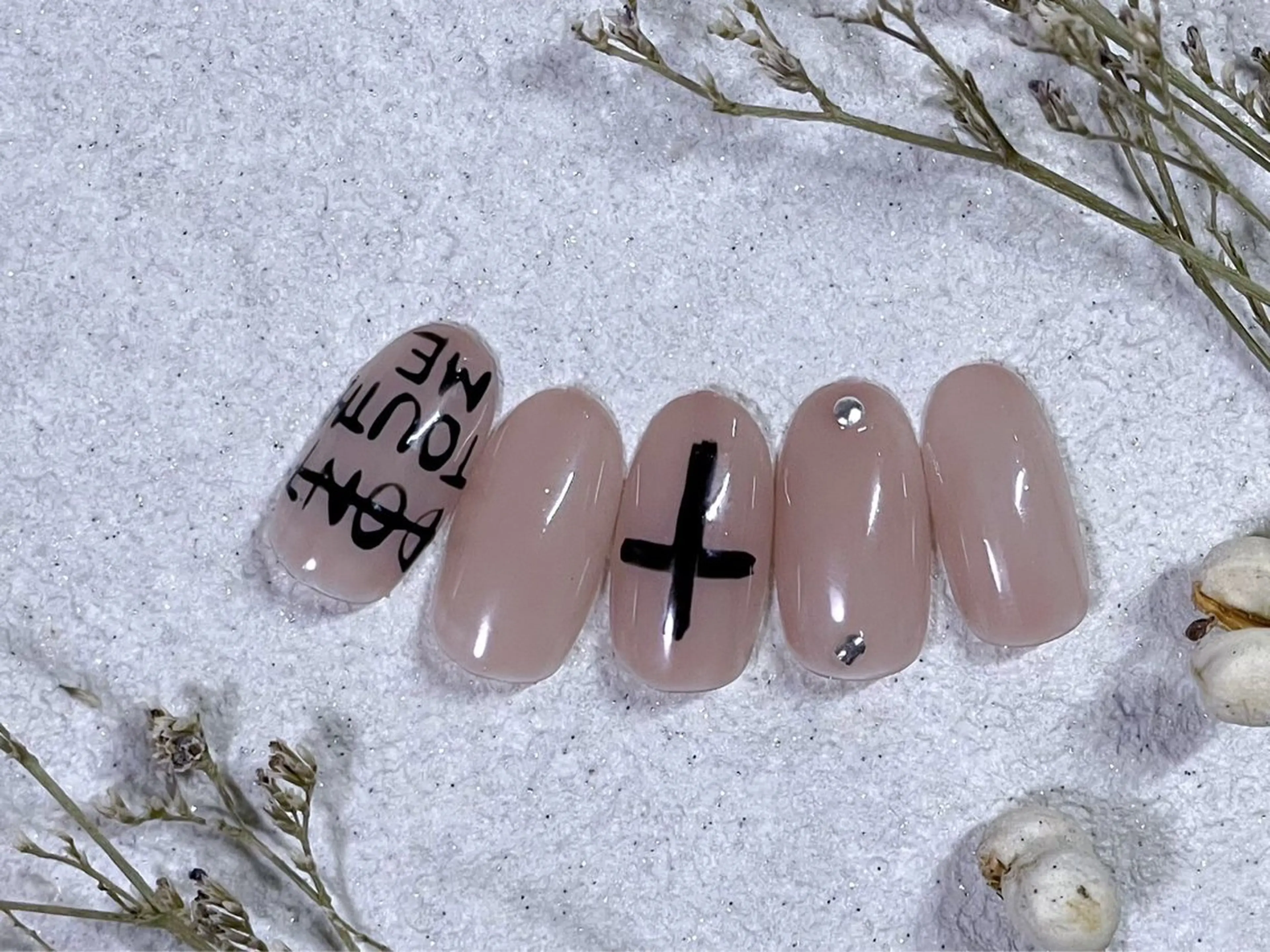 ネイル オーロラネイル フットネイル フレンチネイル ジェルネイル 韓国ネイル ハンドネイル kiki nail &brow二子玉川の眉毛・アイブロウイメージ