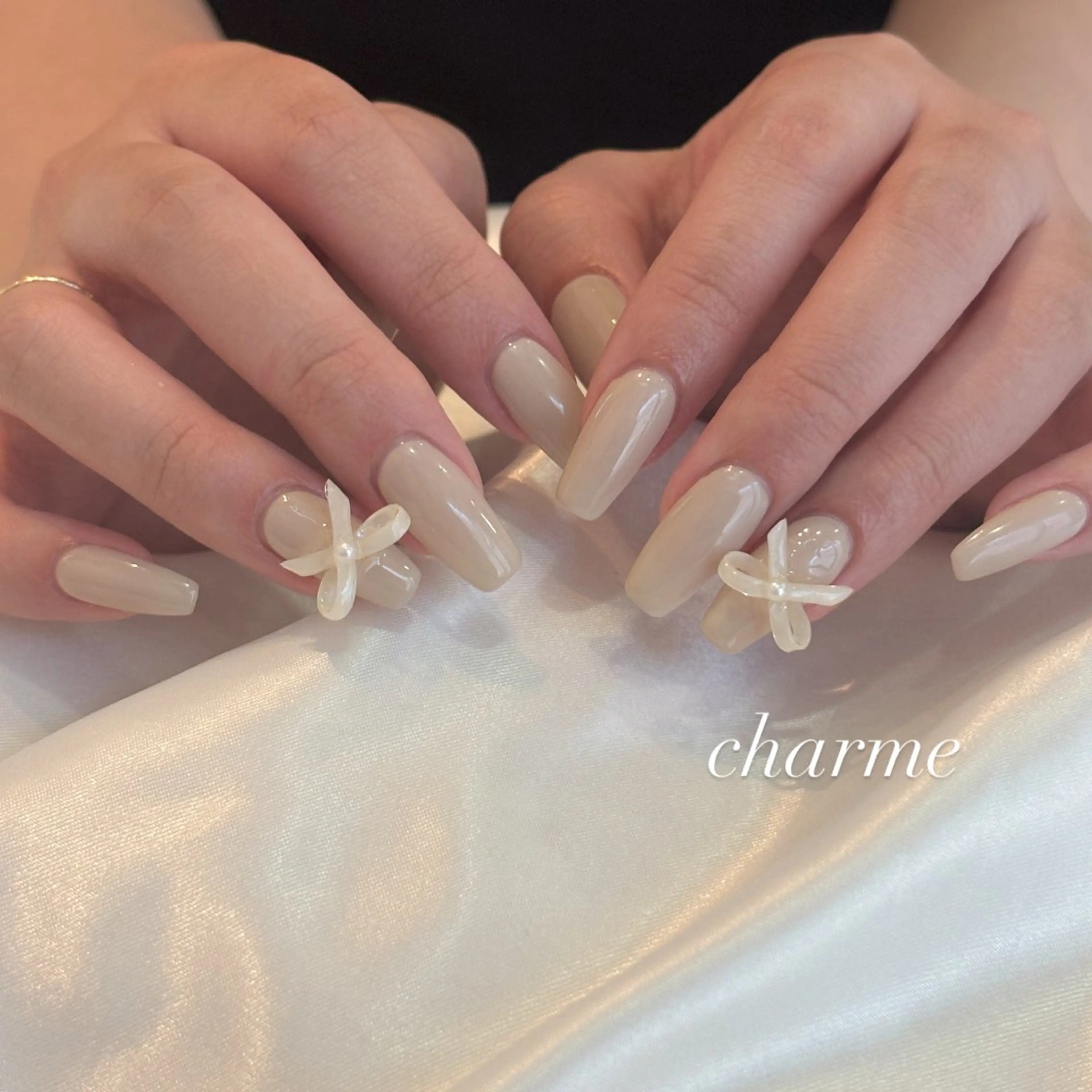ネイル リボン ハンドネイル charme nailのネイルデザイン